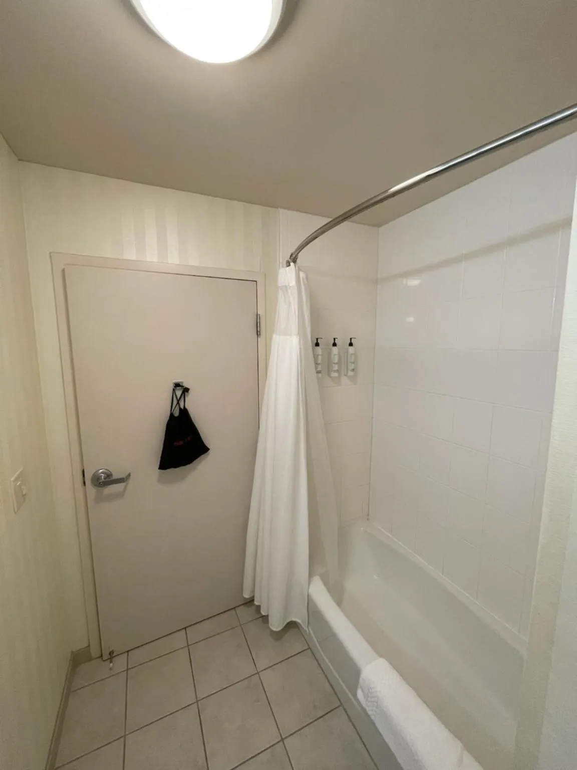 Bathroom in Fairfield by Marriott Inn & Suites Melbourne West/Palm Bay