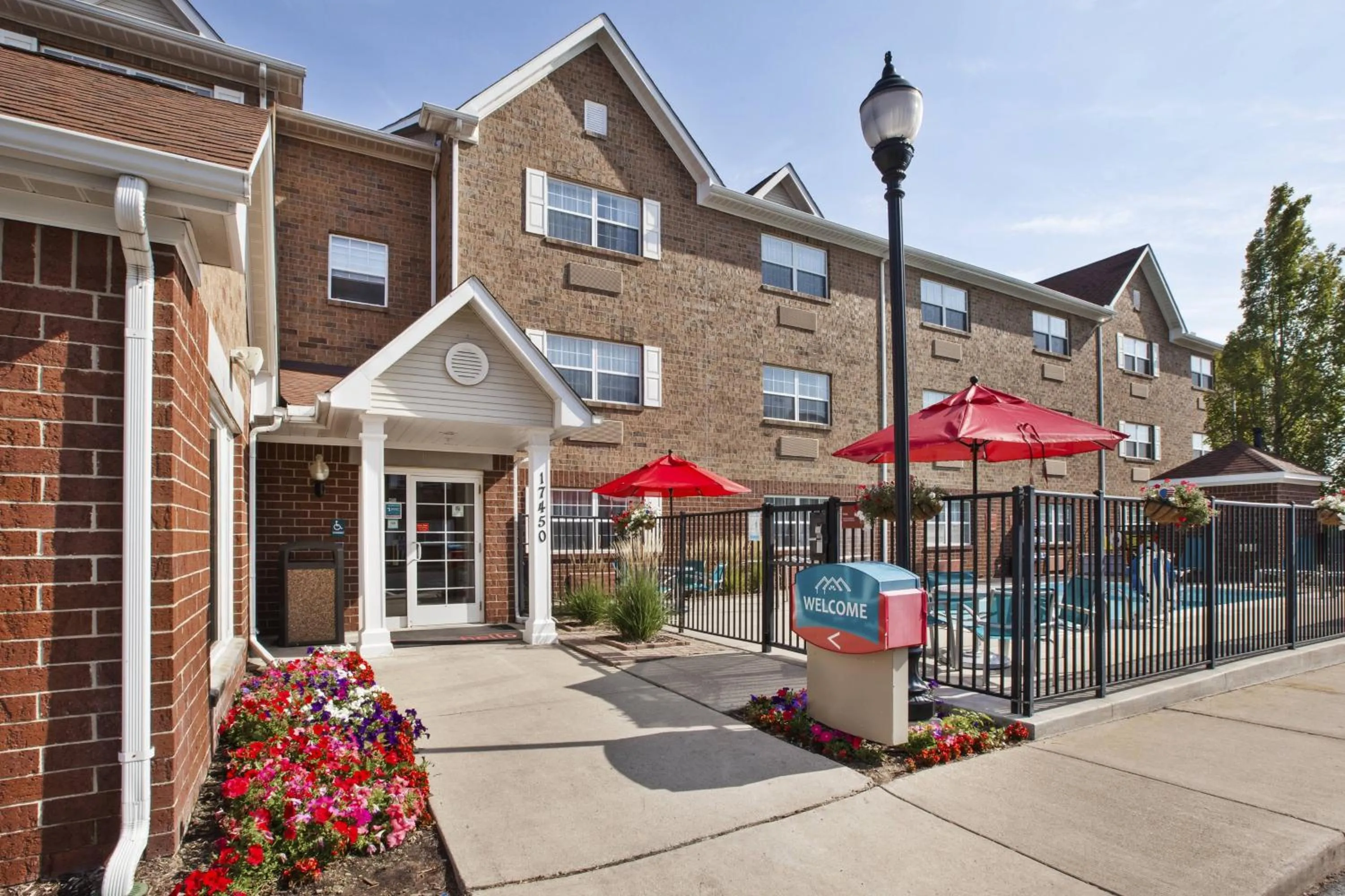 Property building in TownePlace Suites by Marriott Detroit Livonia