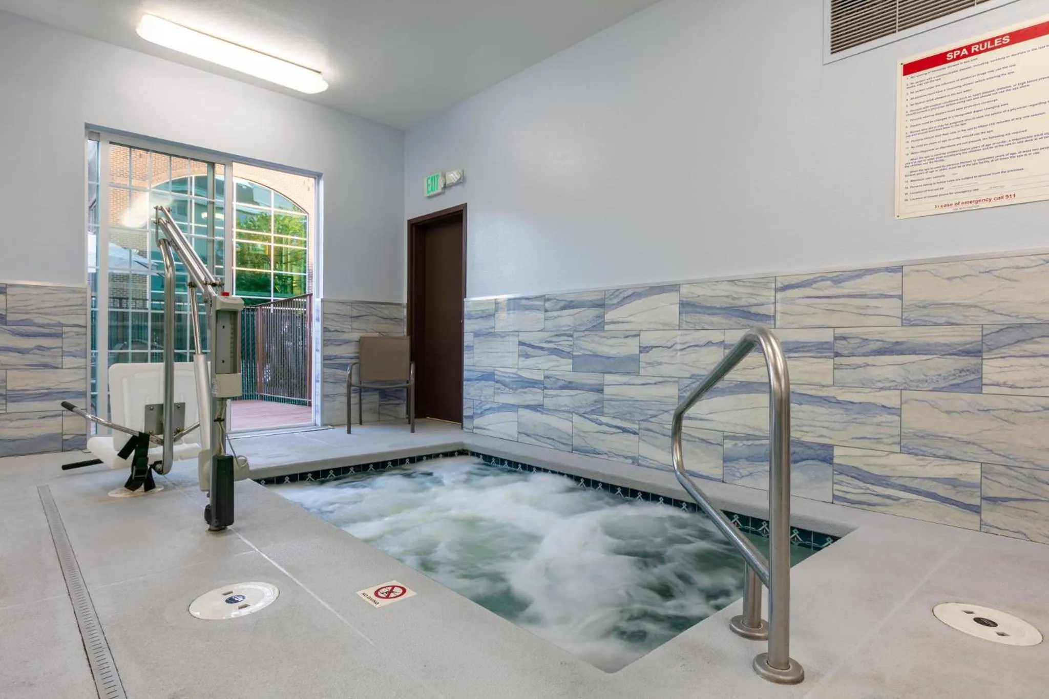 Hot Tub in Holiday Inn Express Spokane-Valley by IHG