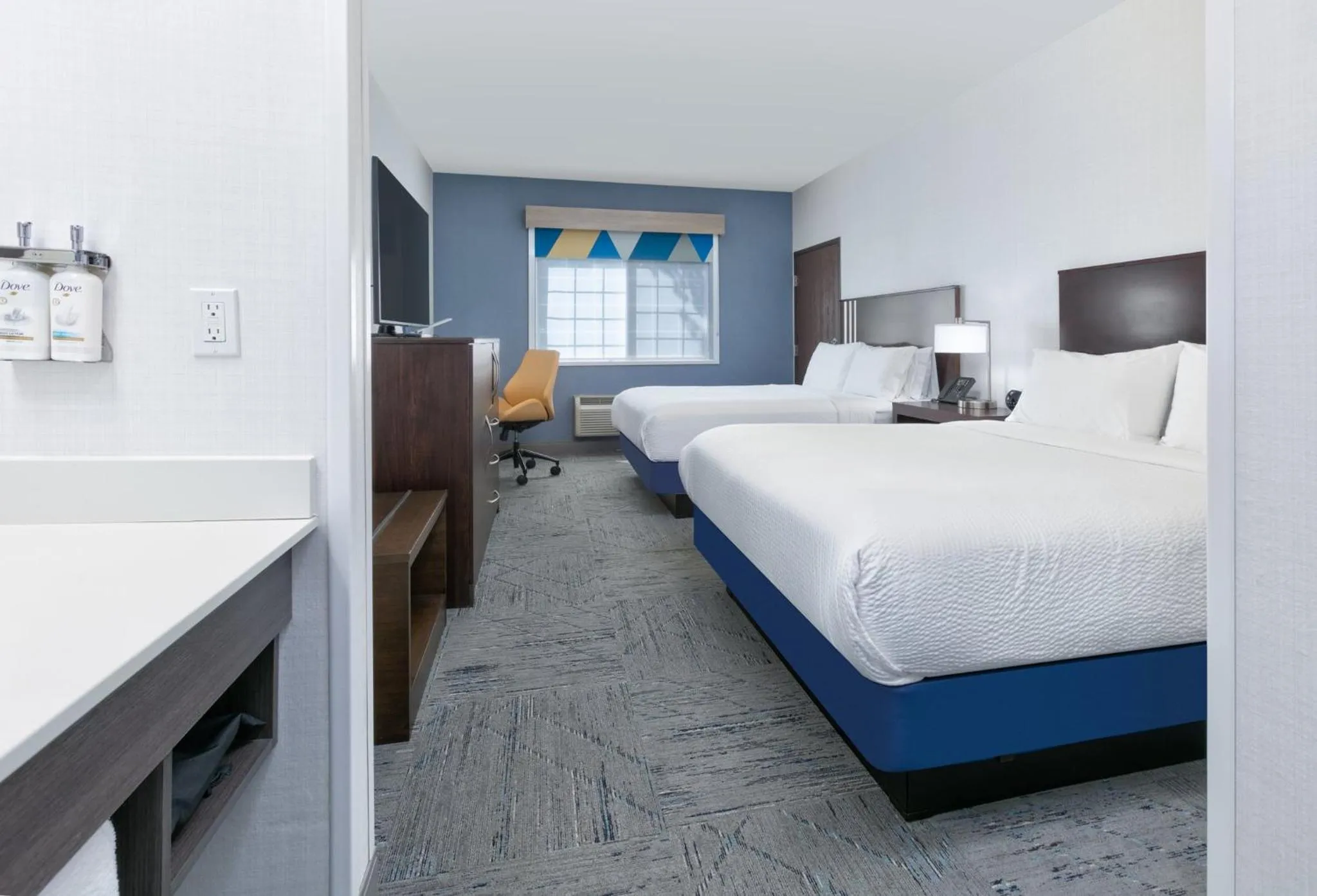 Photo of the whole room, Bed in Holiday Inn Express Spokane-Valley by IHG