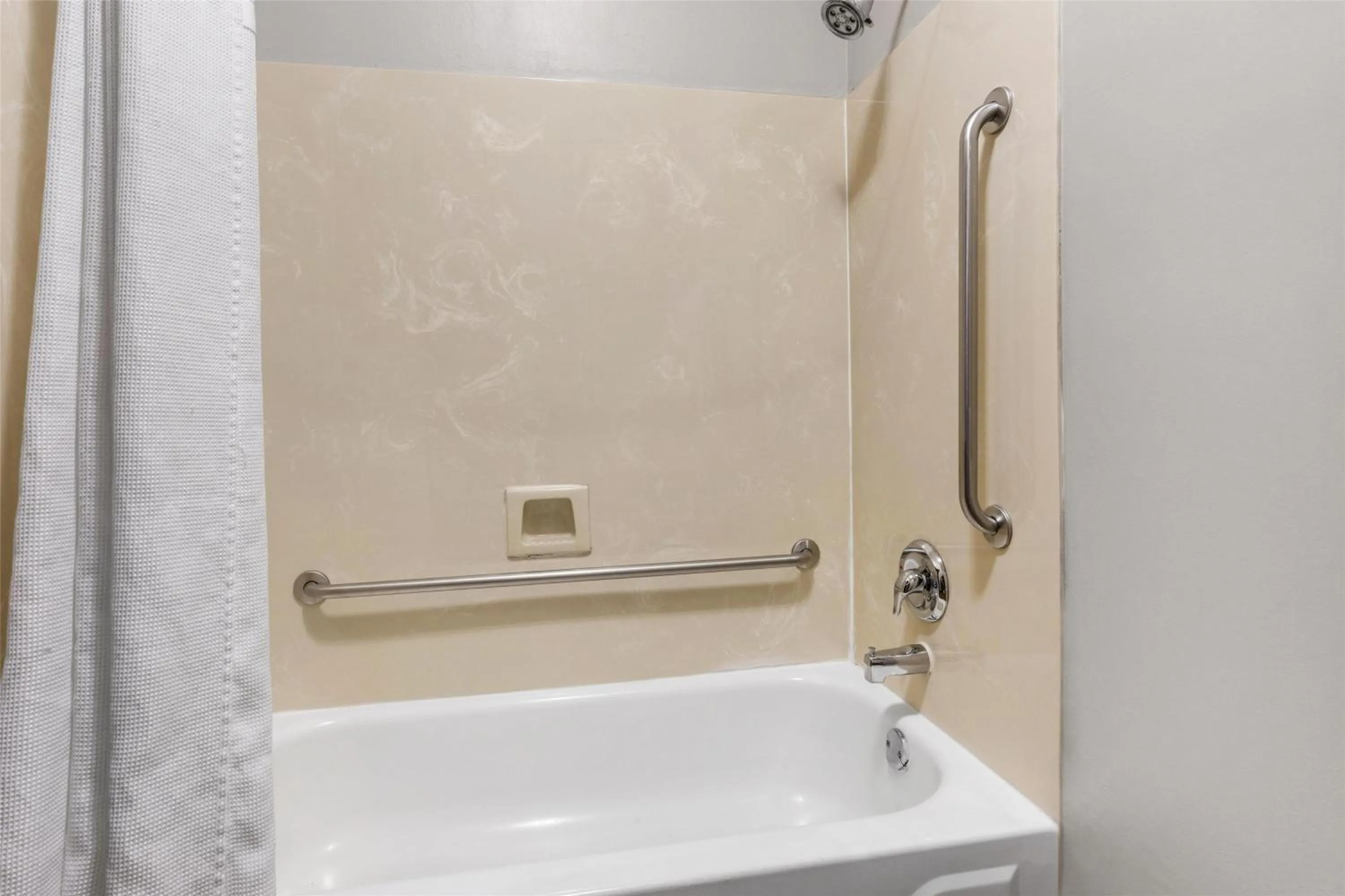 Bathroom in Best Western Louisville South - Shepherdsville