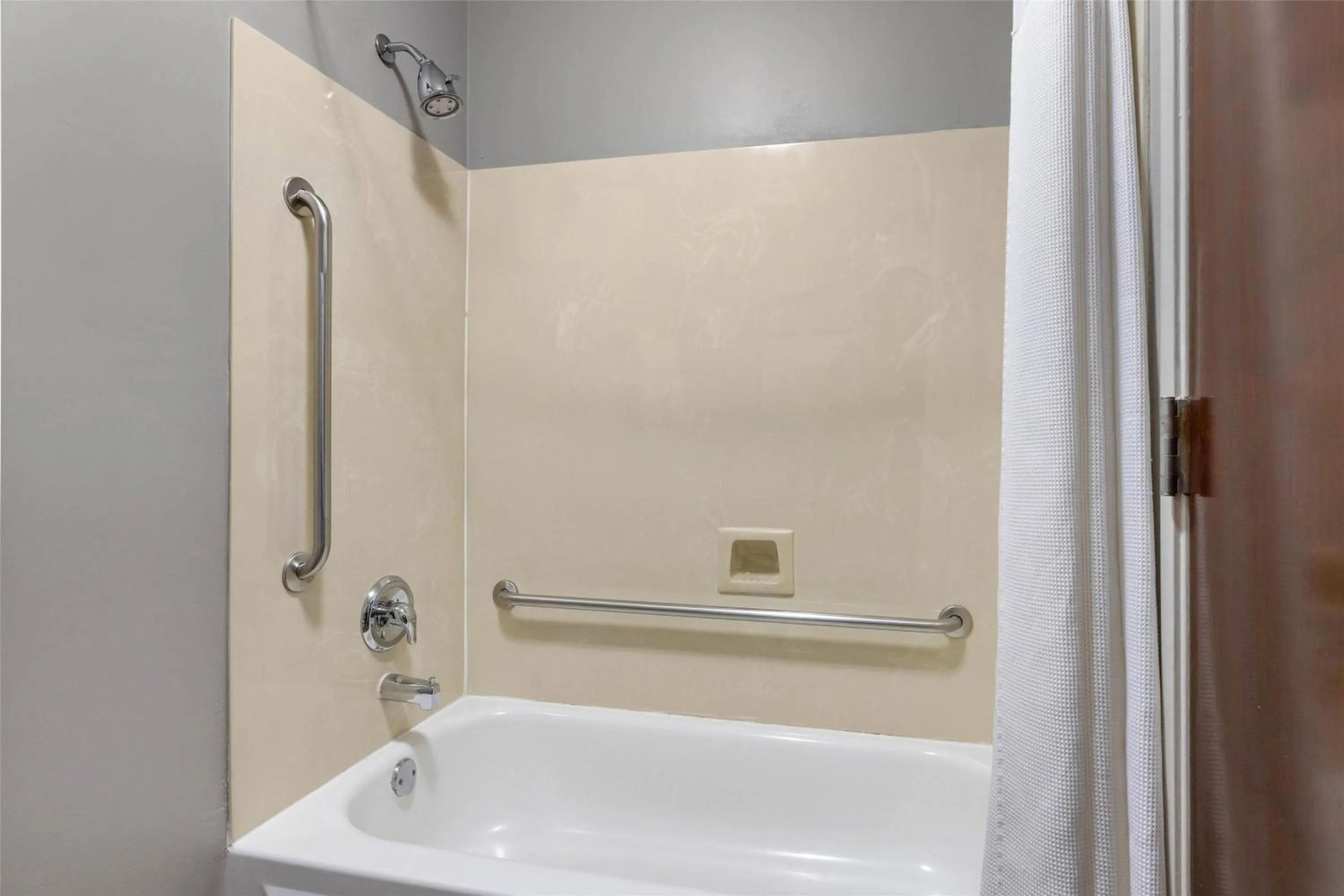 Bathroom in Best Western Louisville South - Shepherdsville