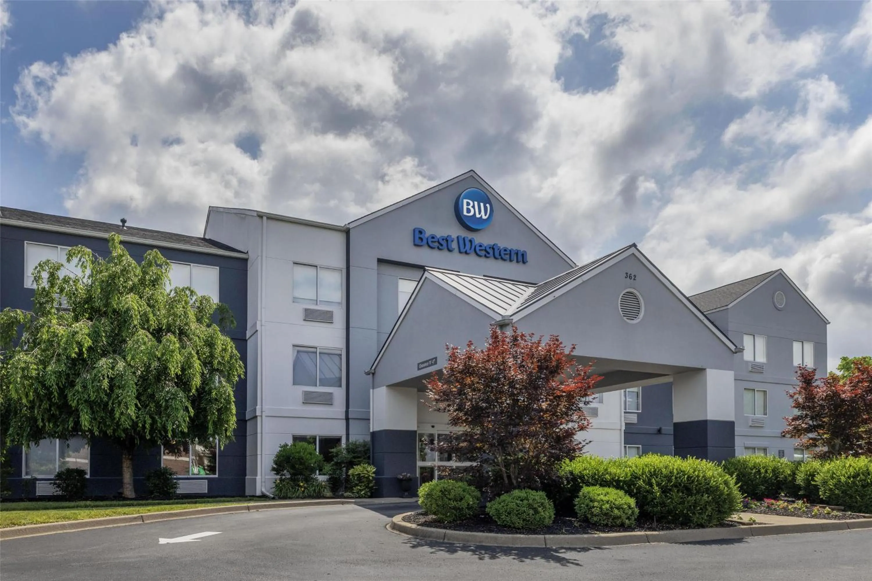 Property building in Best Western Louisville South - Shepherdsville