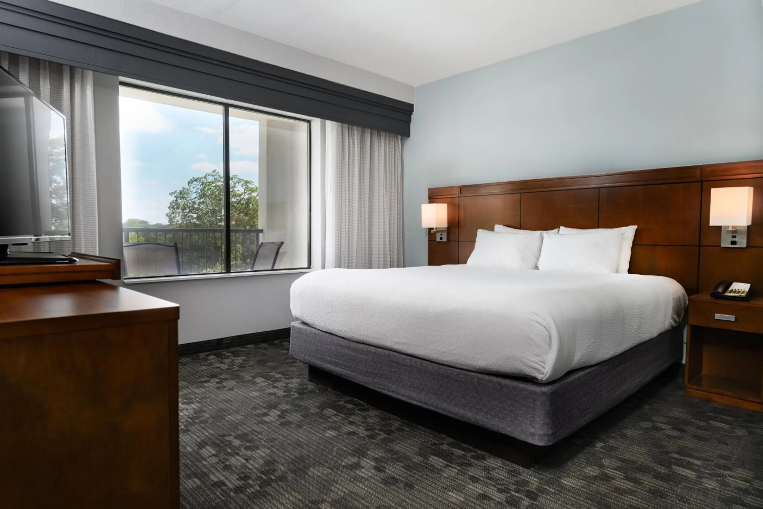 Bedroom, Bed in Courtyard by Marriott New Braunfels River Village