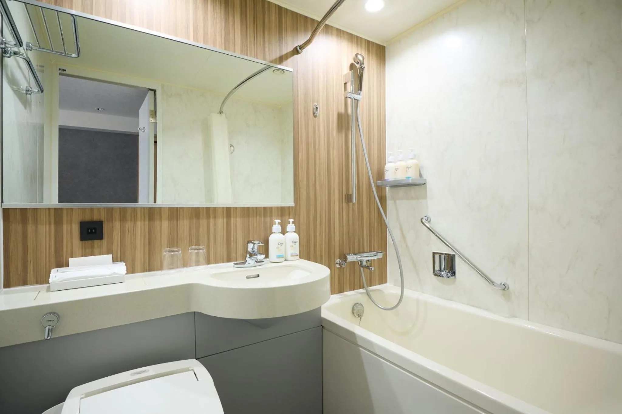 Bathroom in Holiday Inn Kyoto Gojo