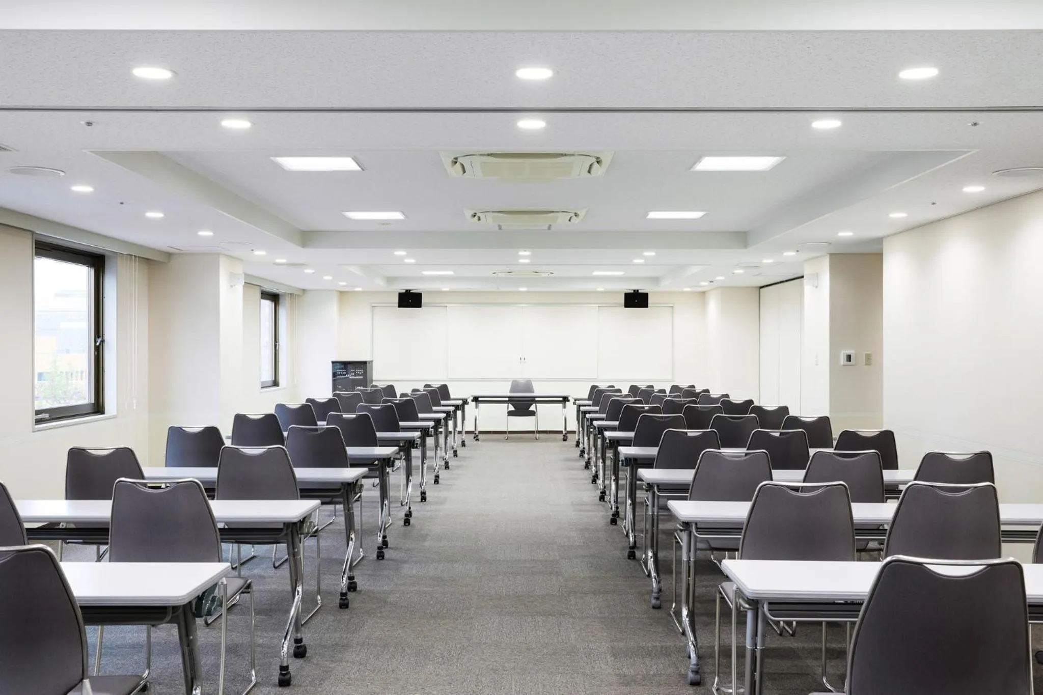 Meeting/conference room in Holiday Inn Kyoto Gojo