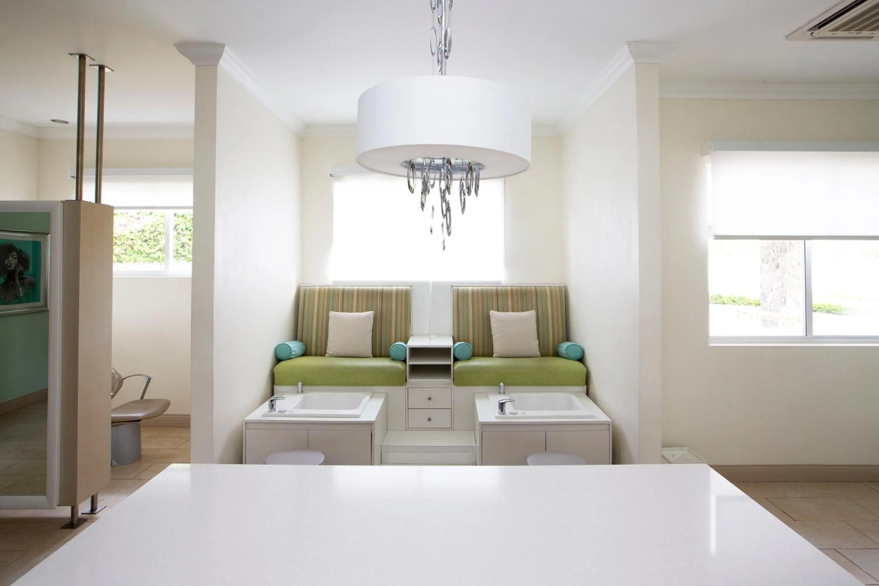 Spa and wellness centre/facilities, Bed in Windjammer Landing Resort and Residences