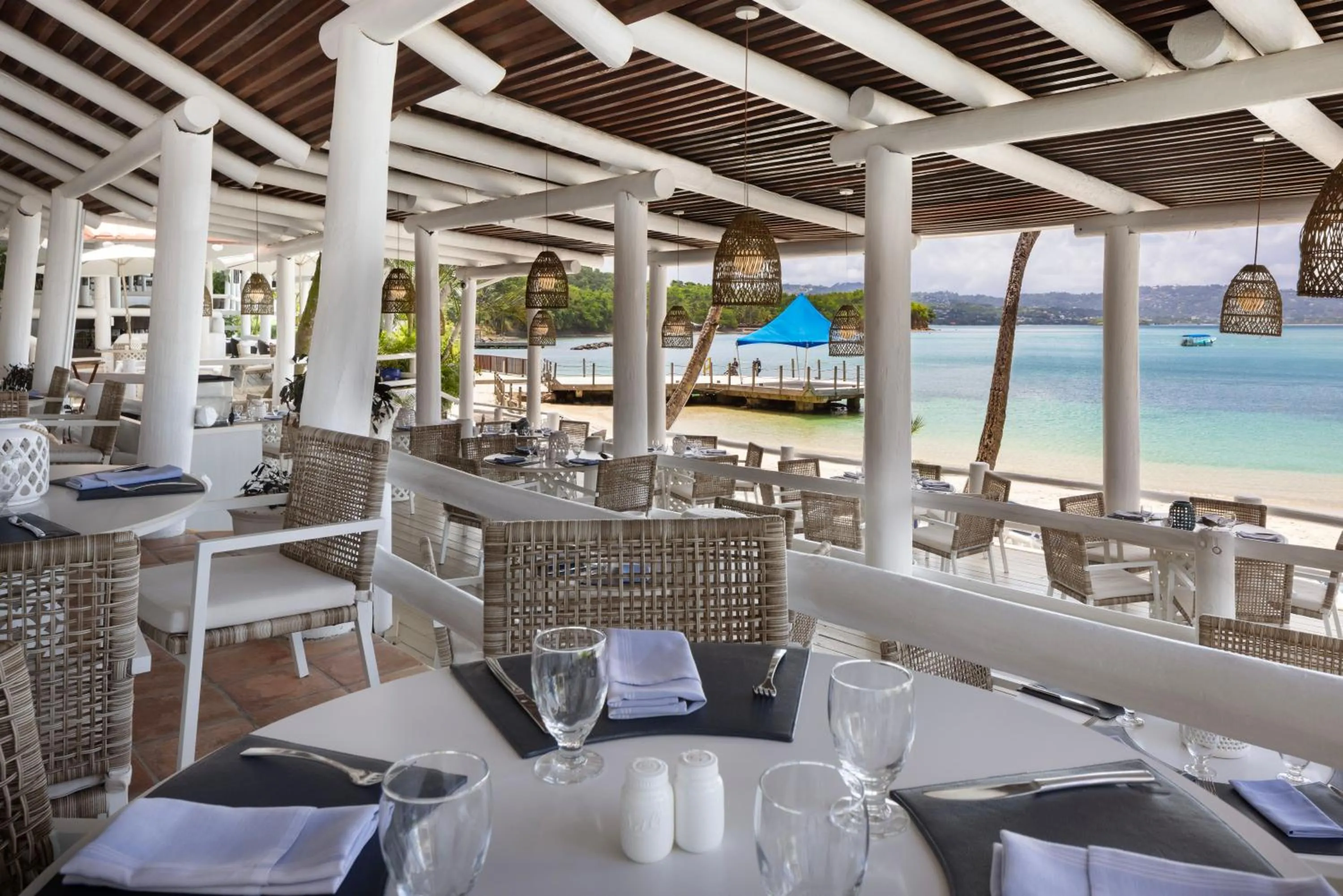Restaurant/places to eat in Windjammer Landing Resort and Residences