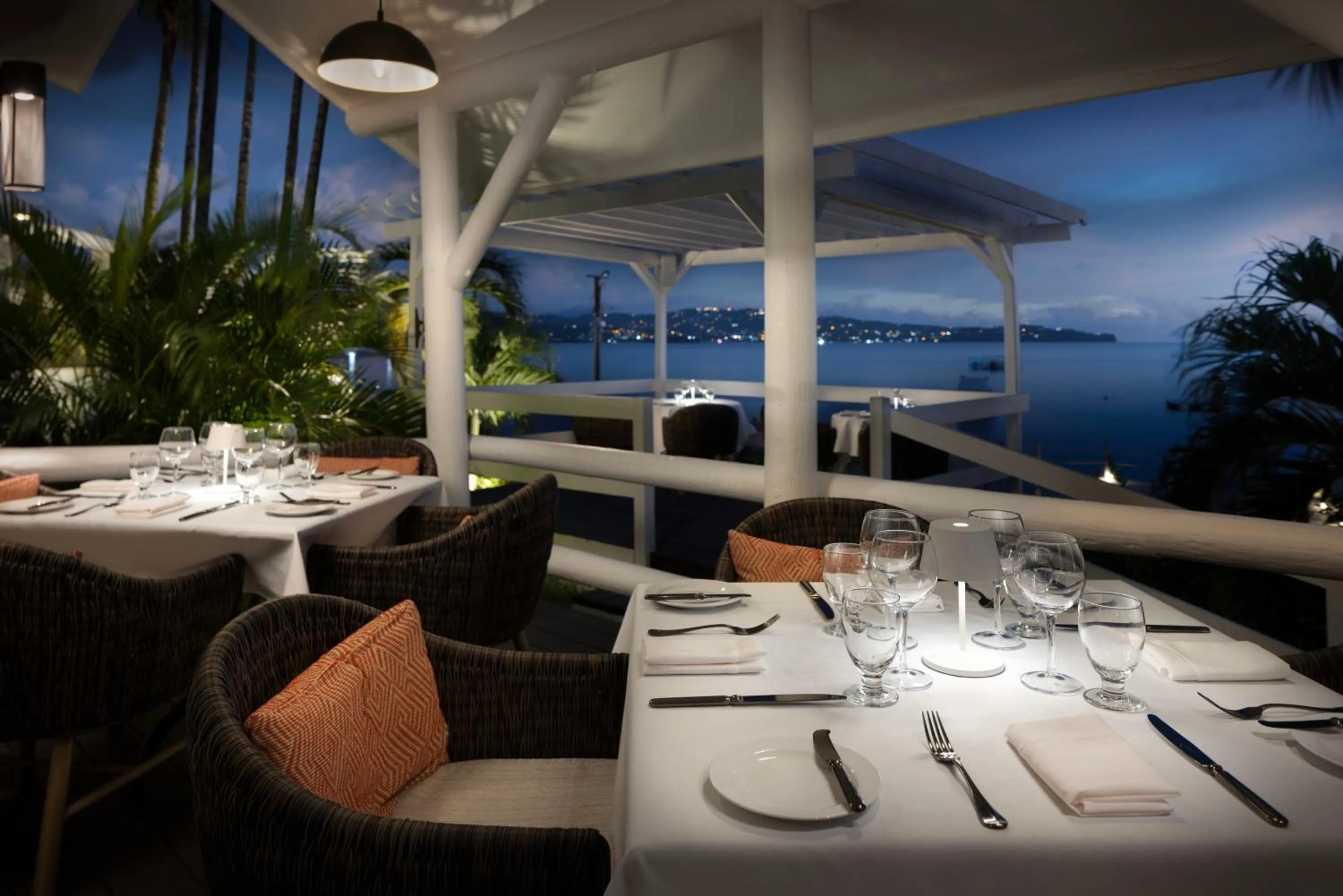 Restaurant/places to eat in Windjammer Landing Resort and Residences