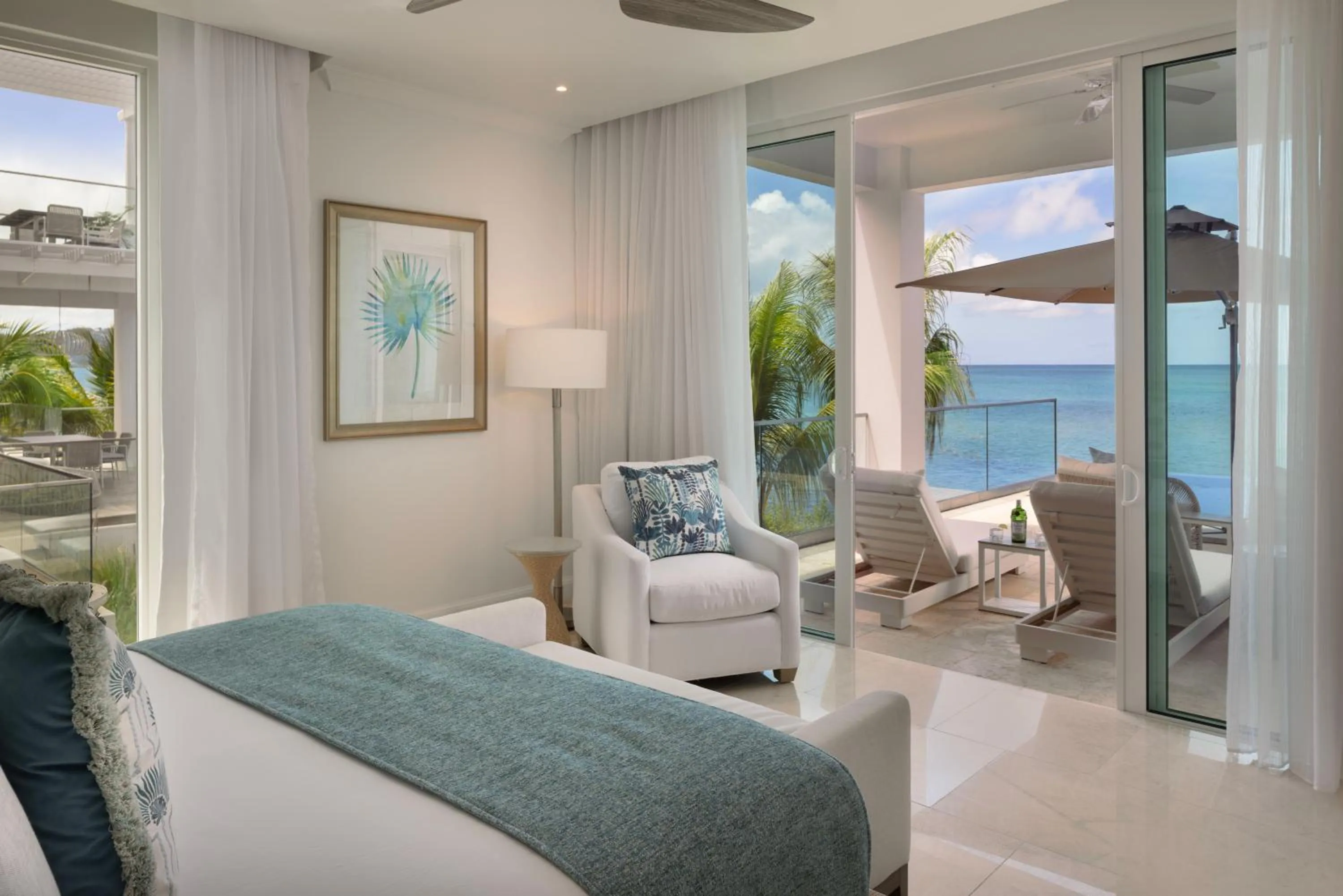 Bed in Windjammer Landing Resort and Residences