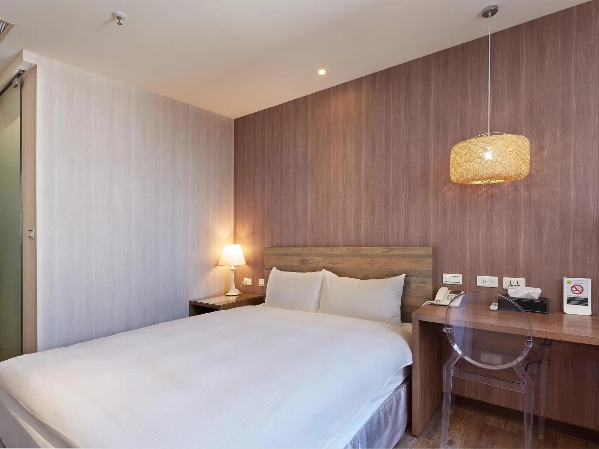 Photo of the whole room, Bed in CHECK inn Yilan LuoDong