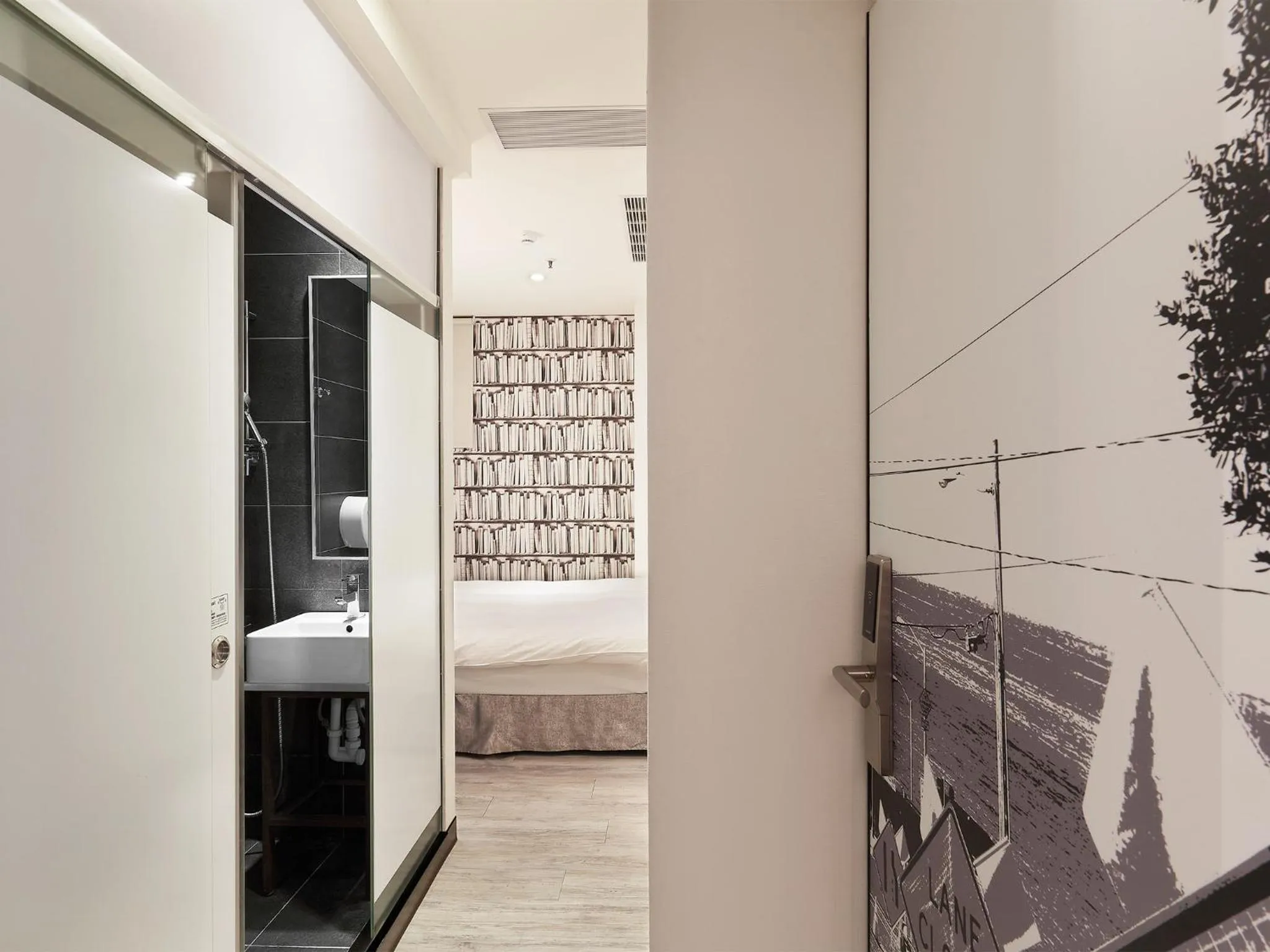 Photo of the whole room in CHECK inn Yilan LuoDong