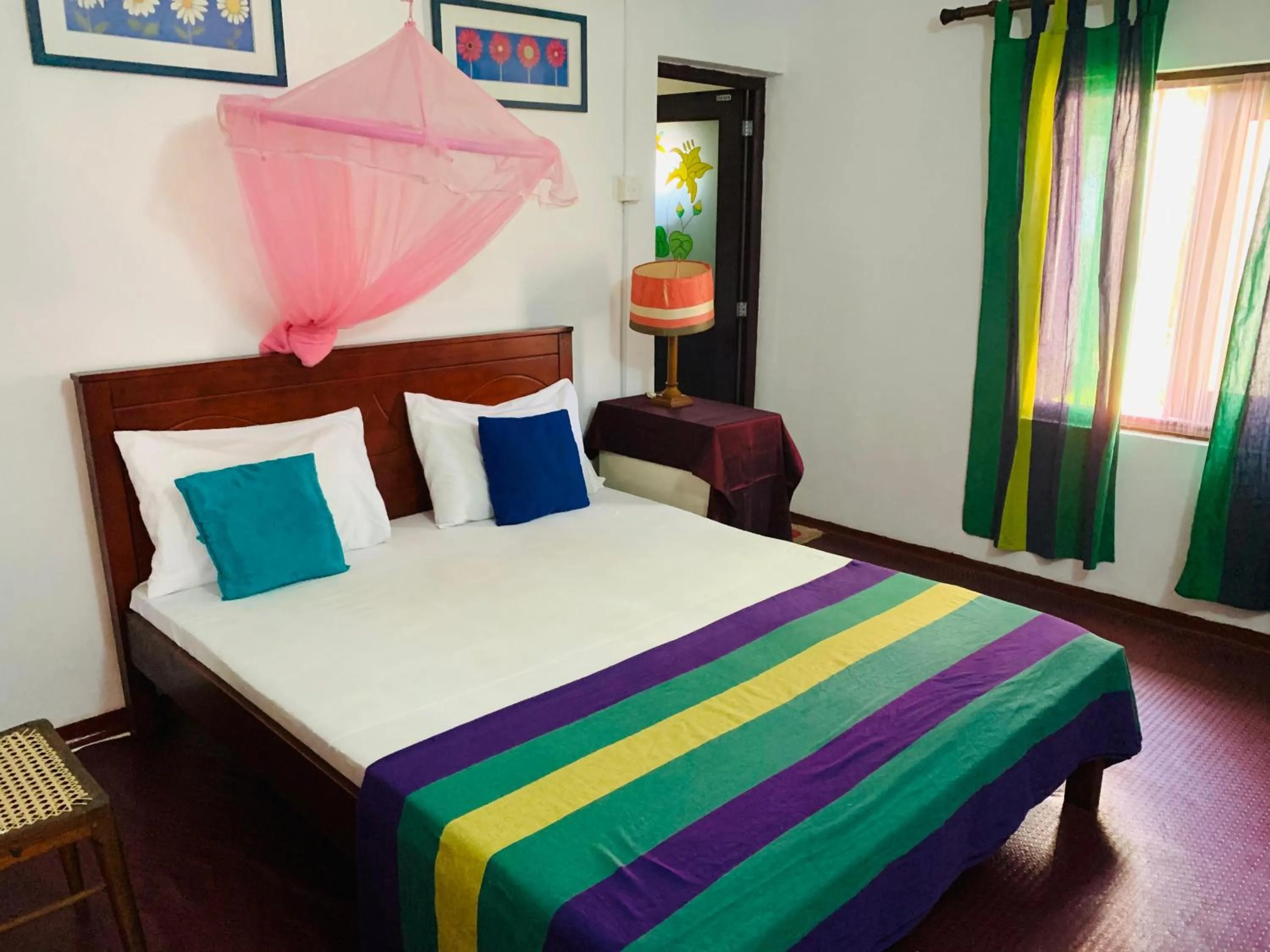 Photo of the whole room, Bed in Jumera Villa Mirissa