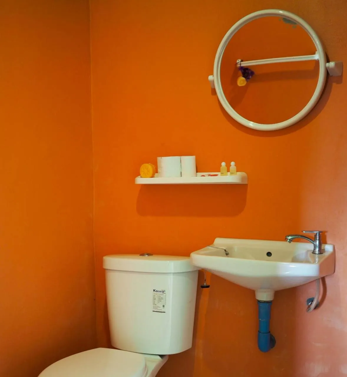 Bathroom in Cat Bungalow