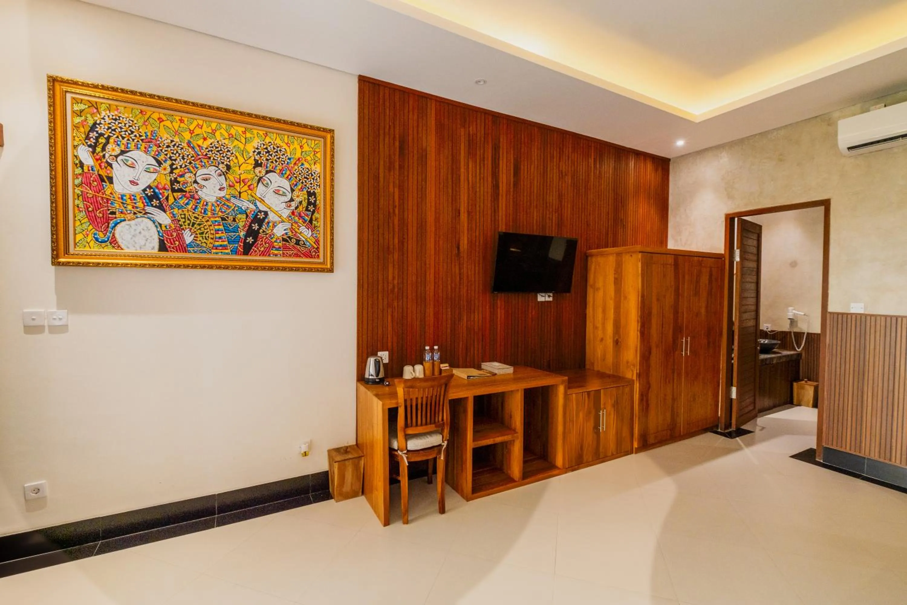 TV and multimedia in Alamdini Resort Ubud