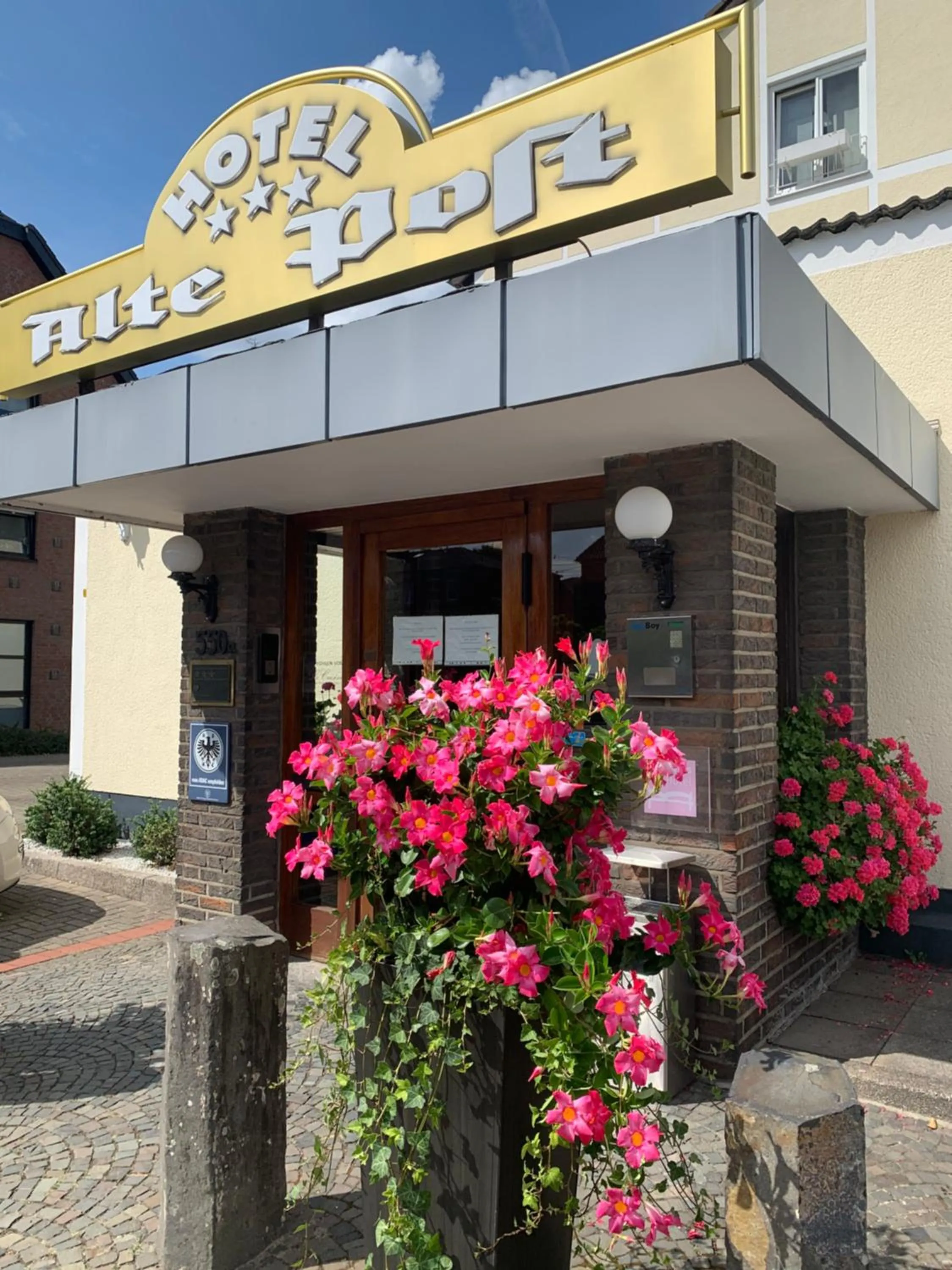 Facade/entrance in Hotel Alte Post