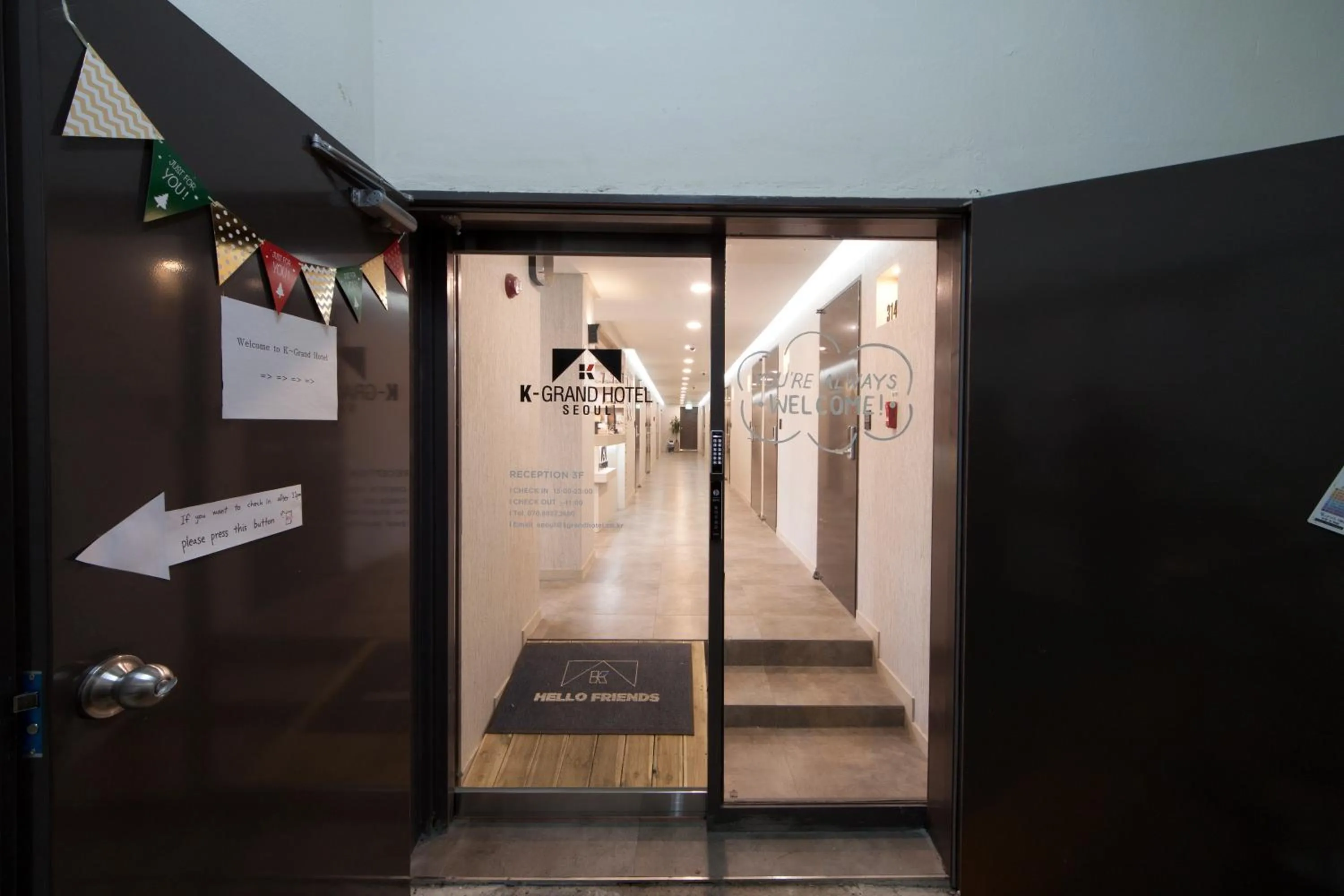 Facade/entrance in K-Grand Hotel Seoul