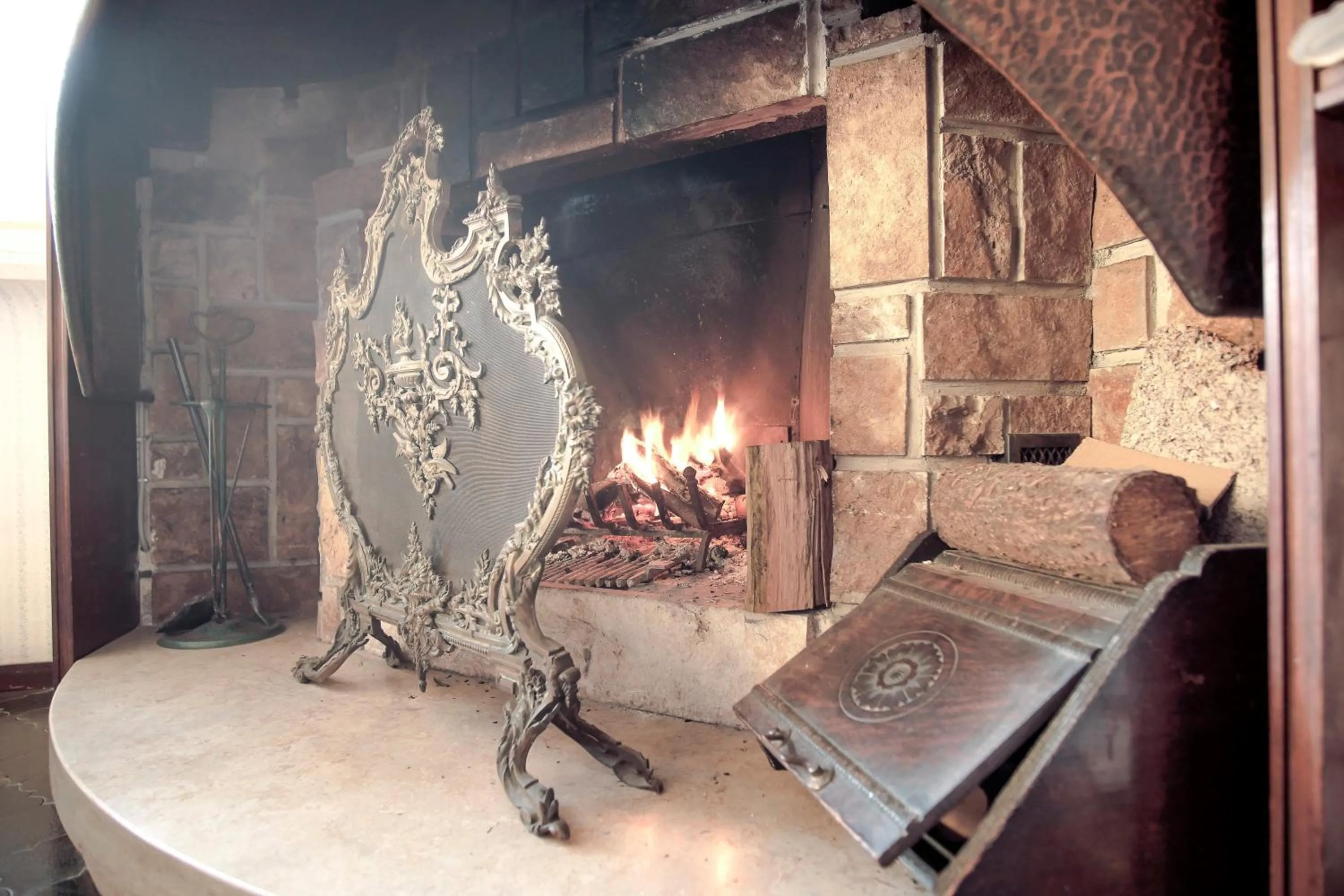Communal lounge/ TV room in Villa Wanda - Residenza di charme