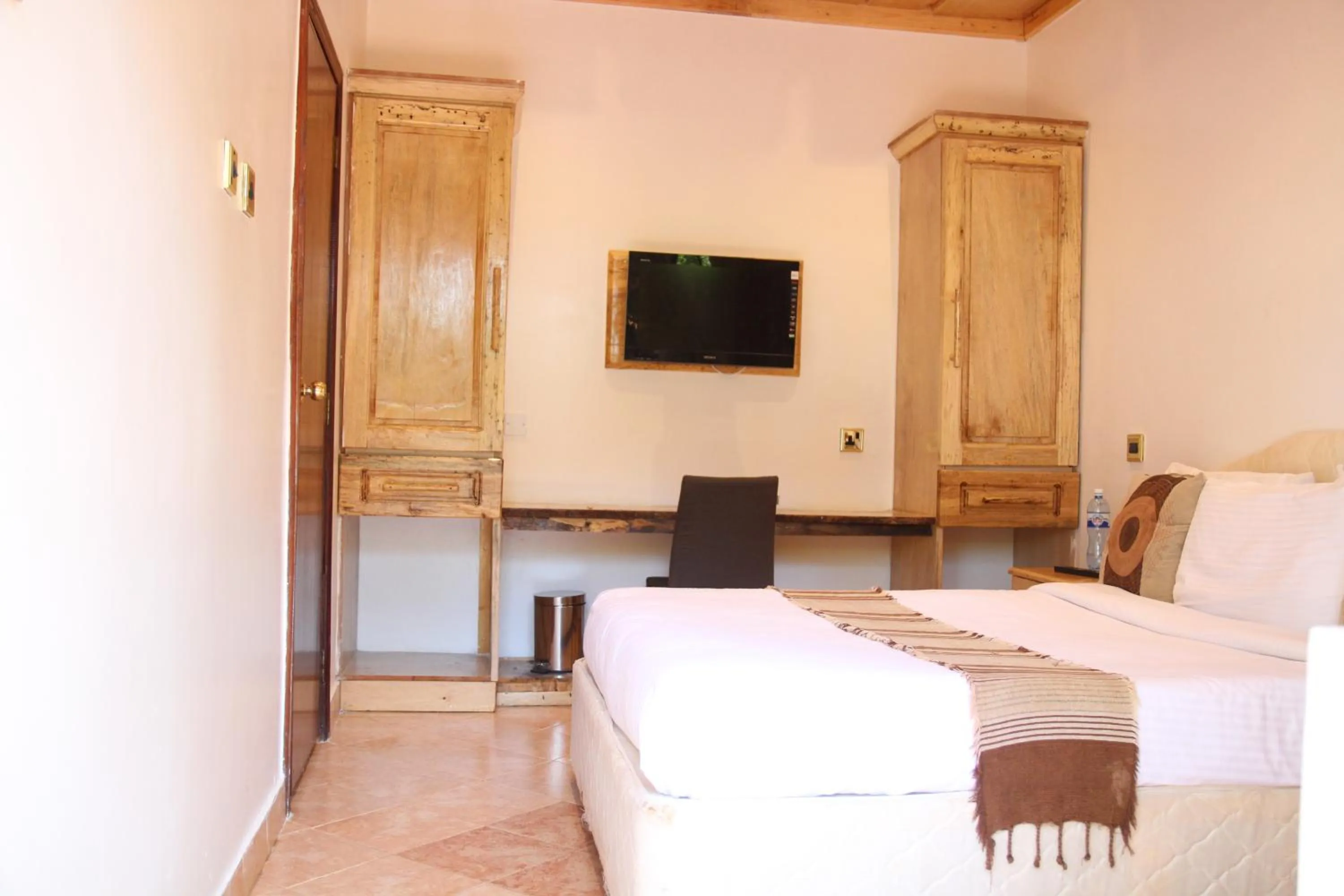 TV and multimedia, Bed in Sahara Gardens-Kericho