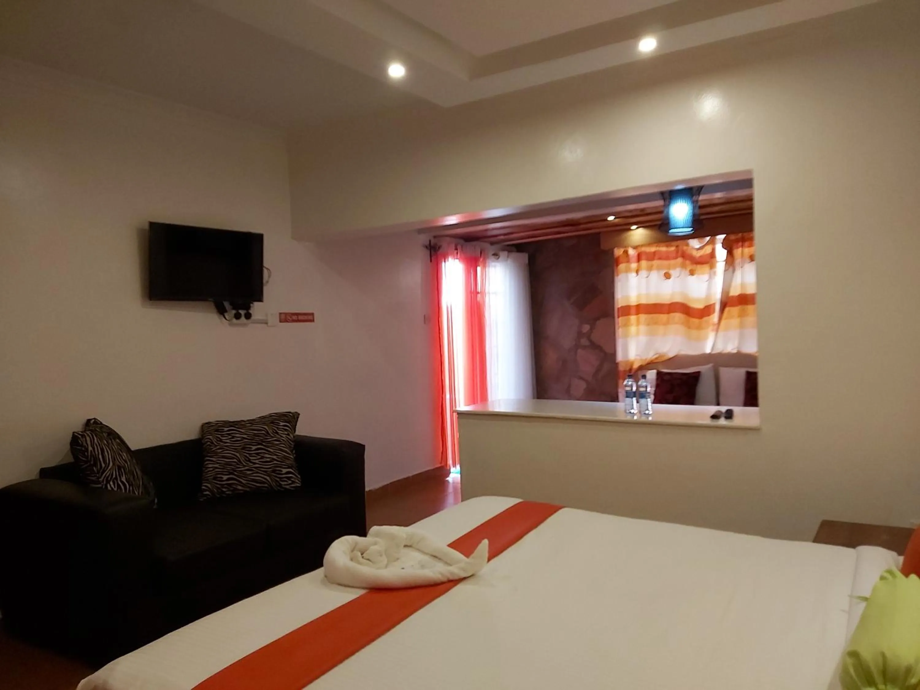 Photo of the whole room, Bed in Sahara Gardens-Kericho