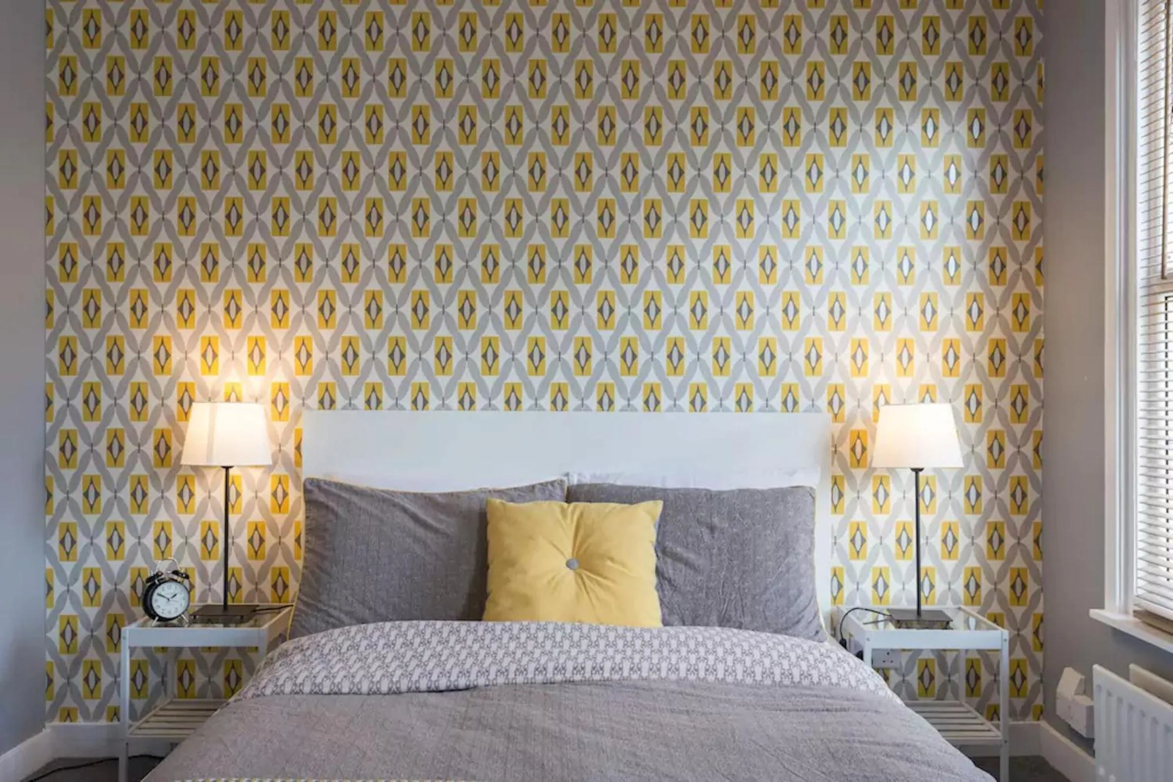 Bedroom, Bed in Hastings House - Modern 2 Bedroom House in Central Luton & Near Airport