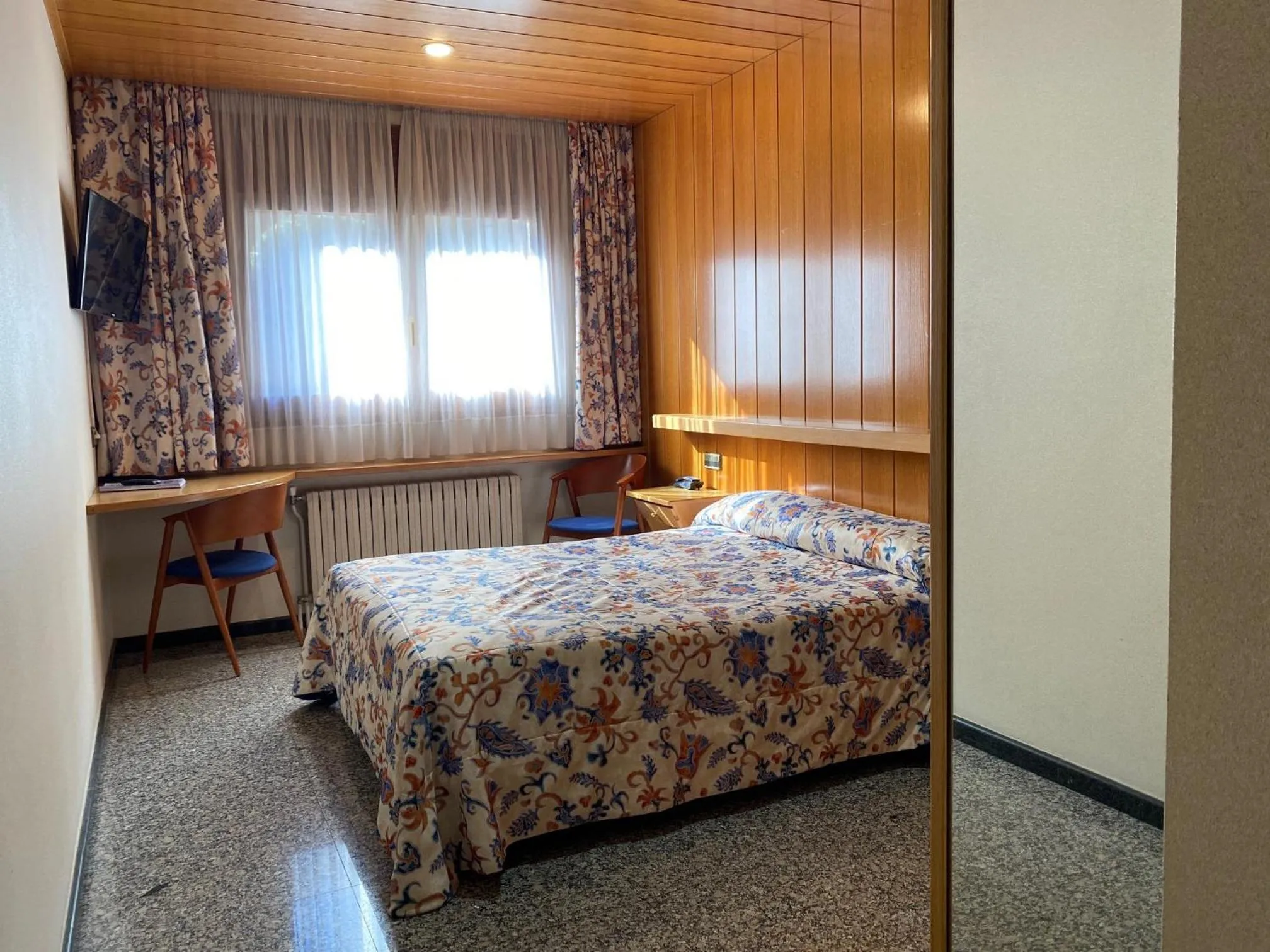 Bed in Hotel Sant Antoni