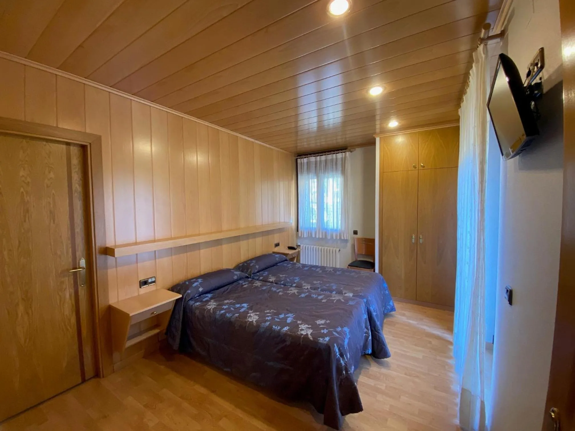 Bed in Hotel Sant Antoni