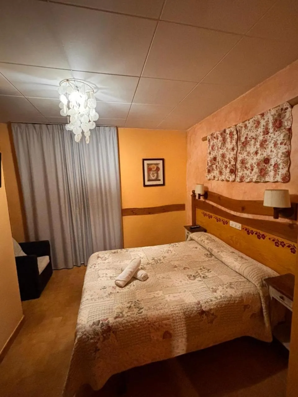 Bedroom, Bed in Hotel Prats