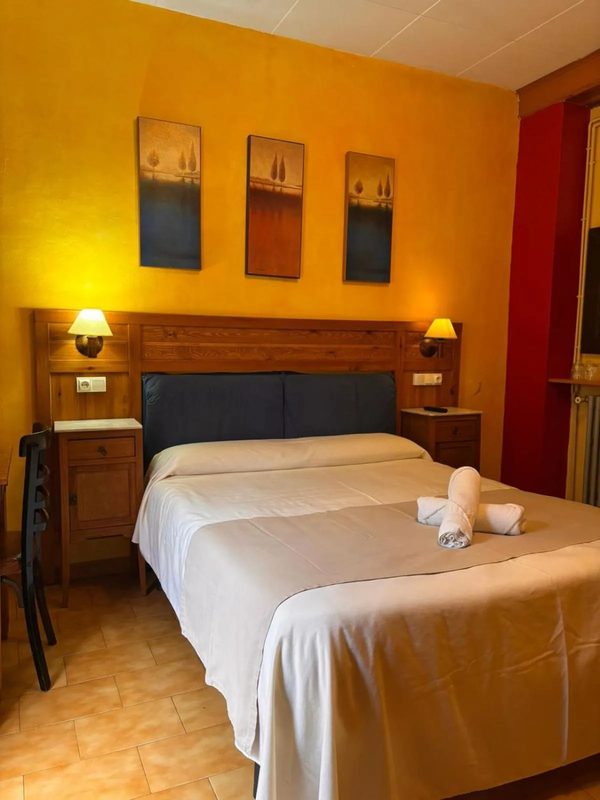 Bedroom, Bed in Hotel Prats