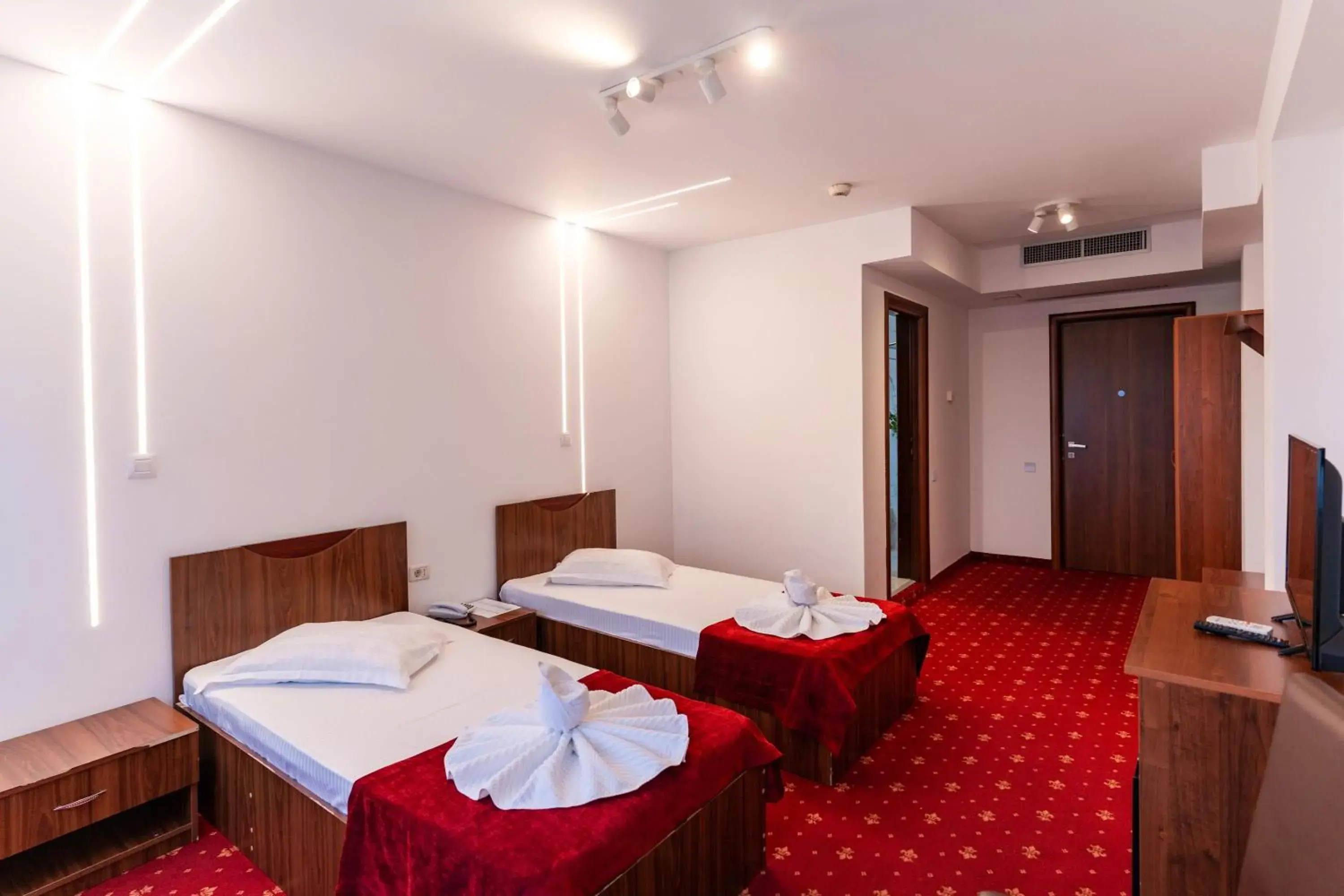 Twin Room in Hotel Luxor Twin Room in Hotel Luxor