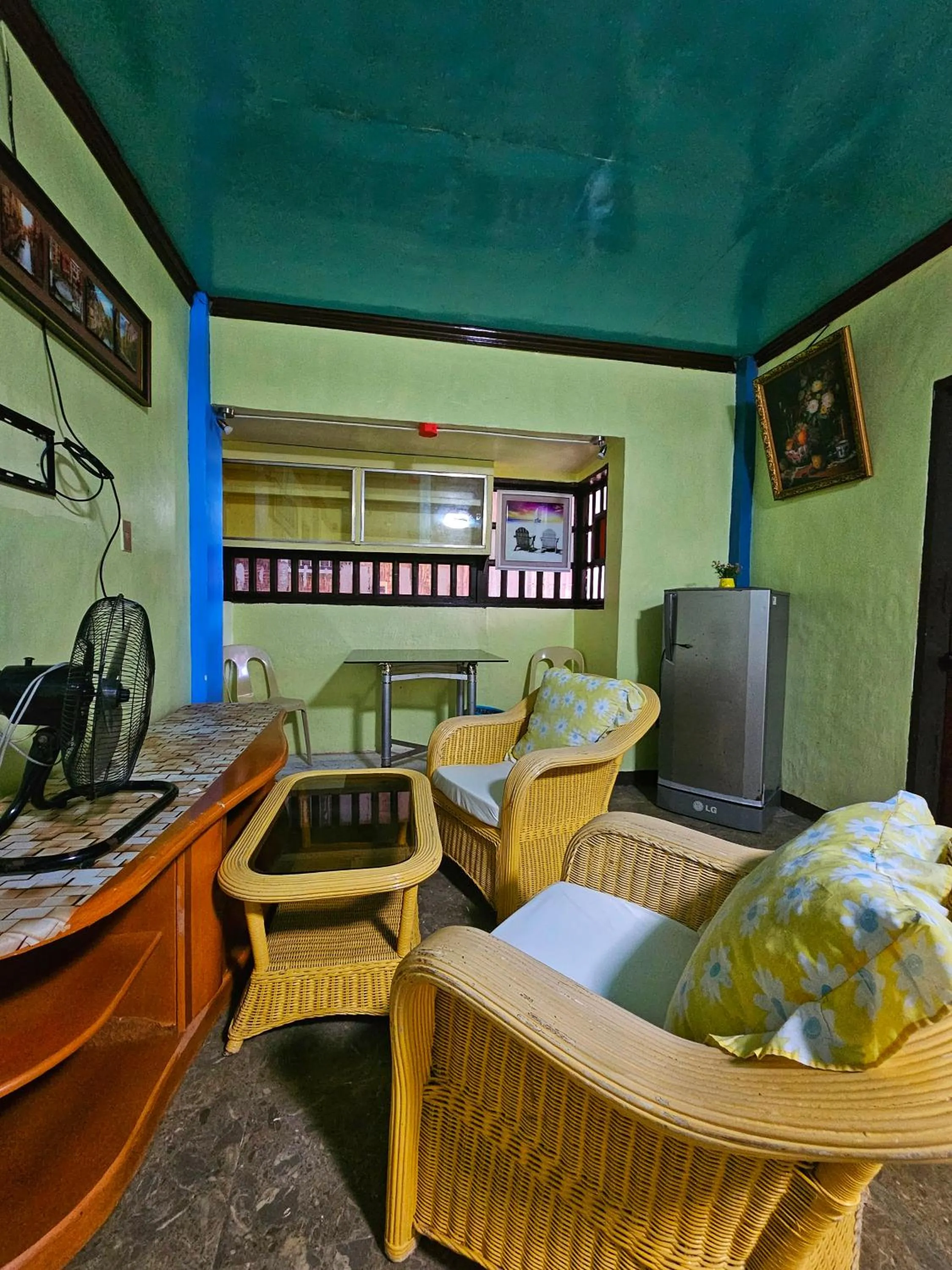 Bohol Sea Breeze Cottages and Resort