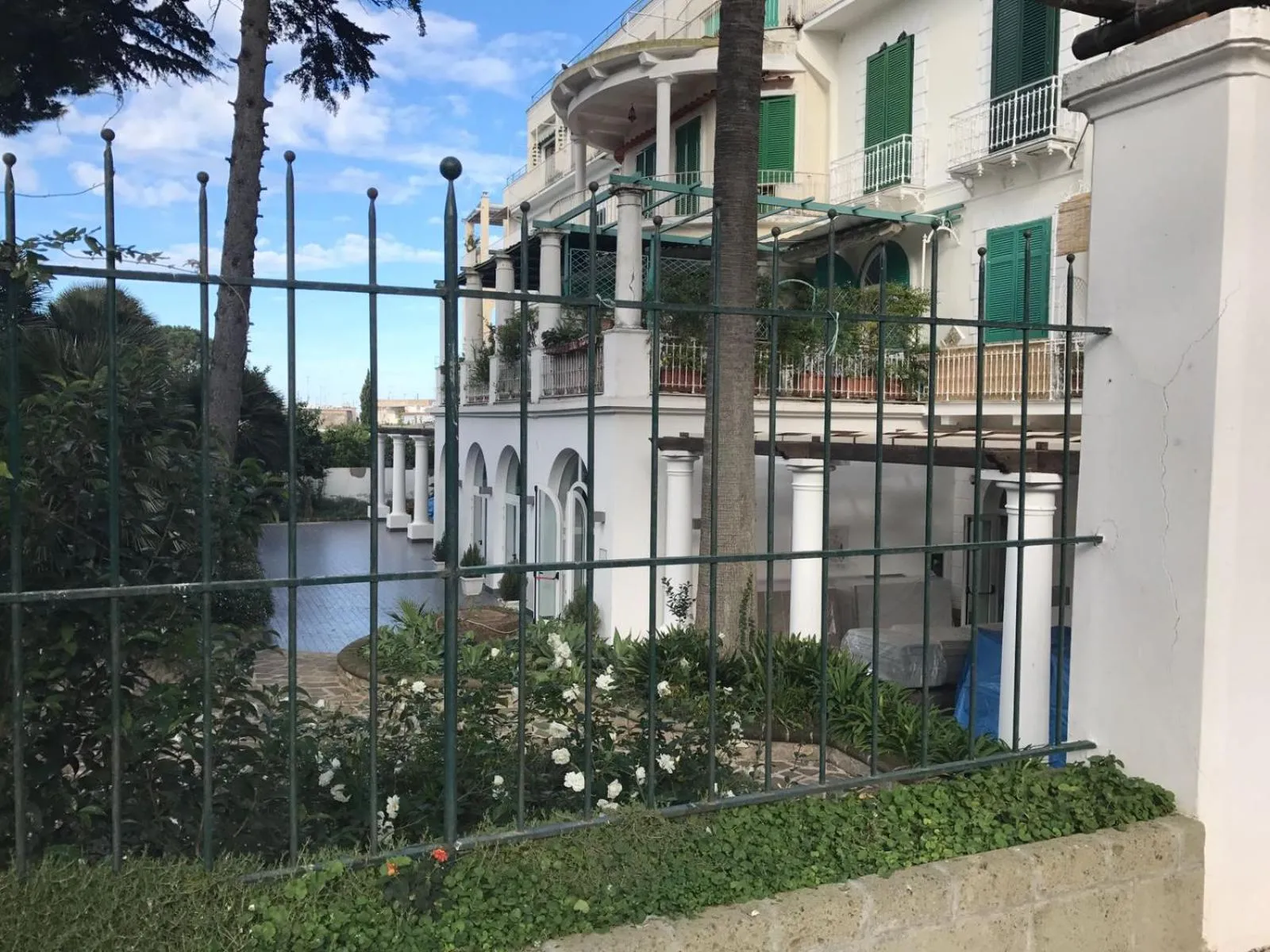 Property building in Capri Dreaming