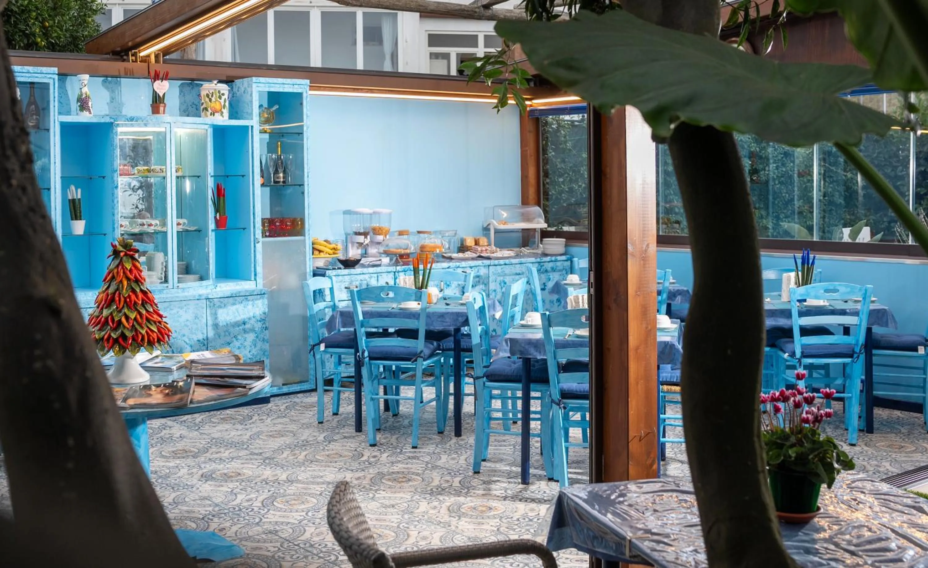 Breakfast in Capri Dreaming