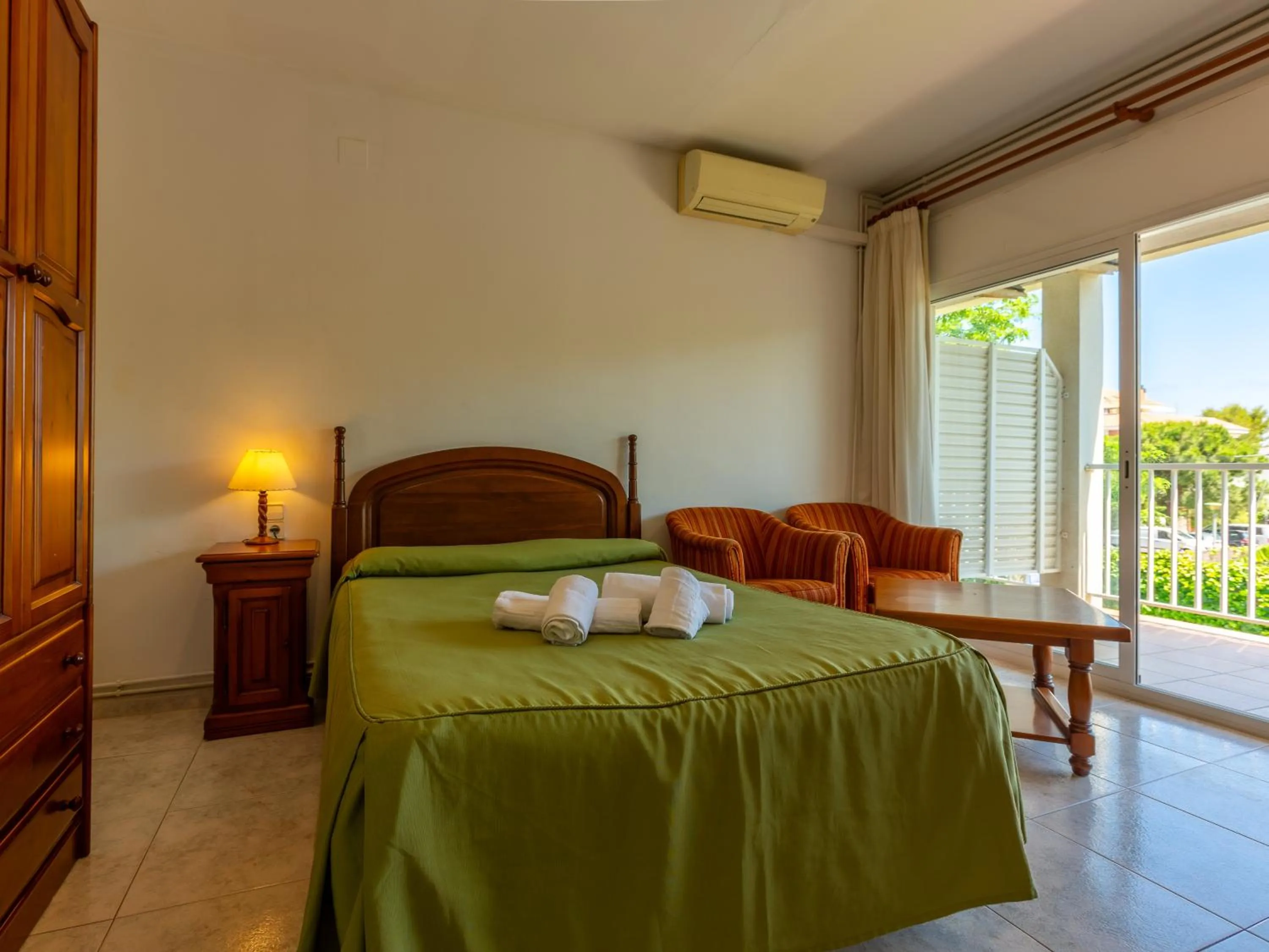 Bedroom, Bed in Apartamentos Sunway Tara