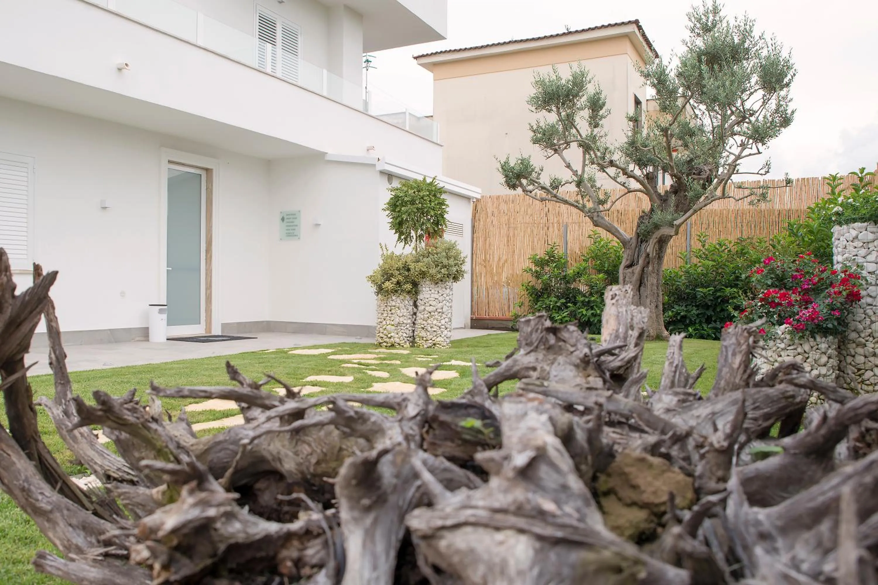 Facade/entrance in Hotel America