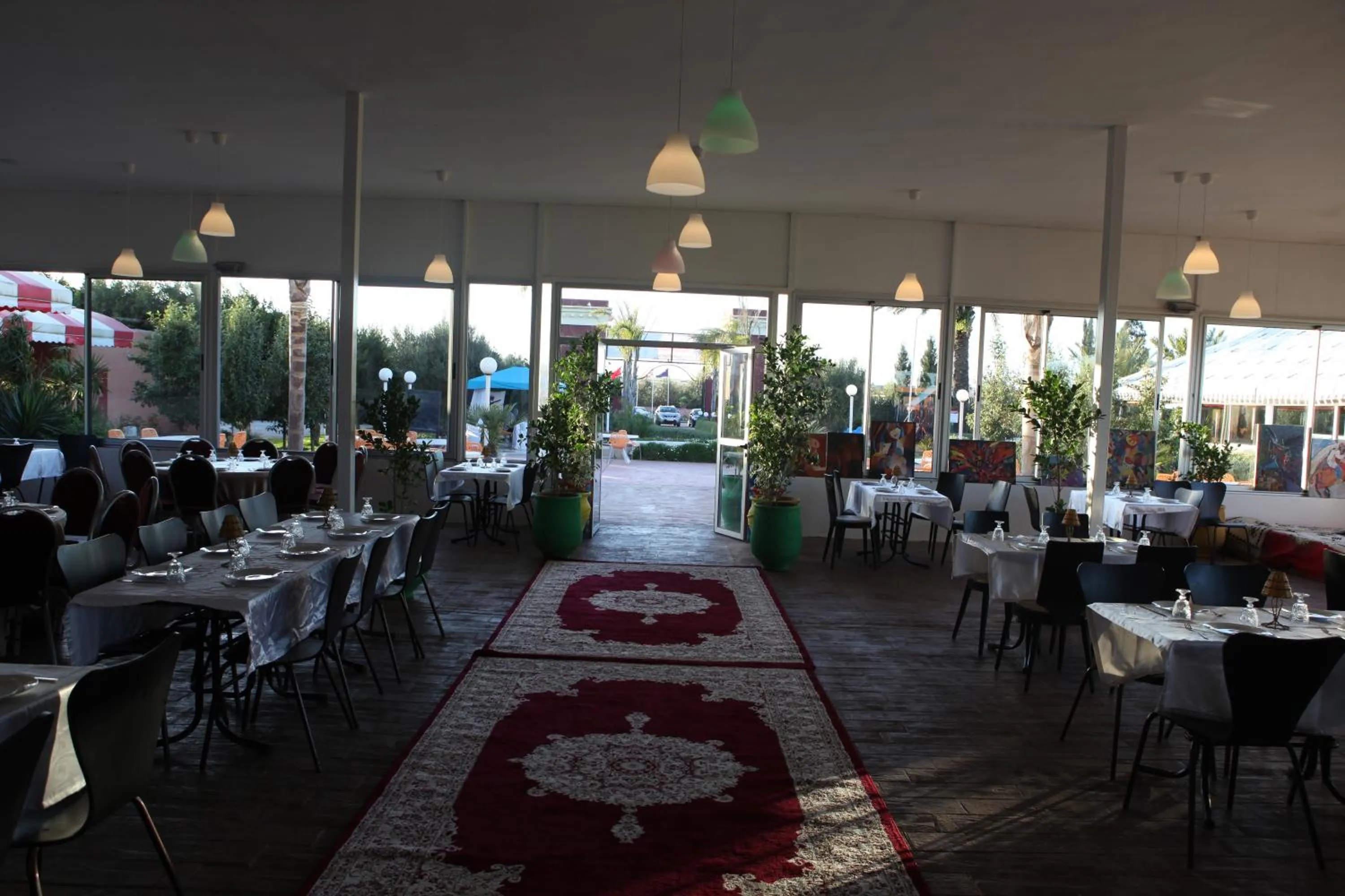 Restaurant/places to eat in Zerad