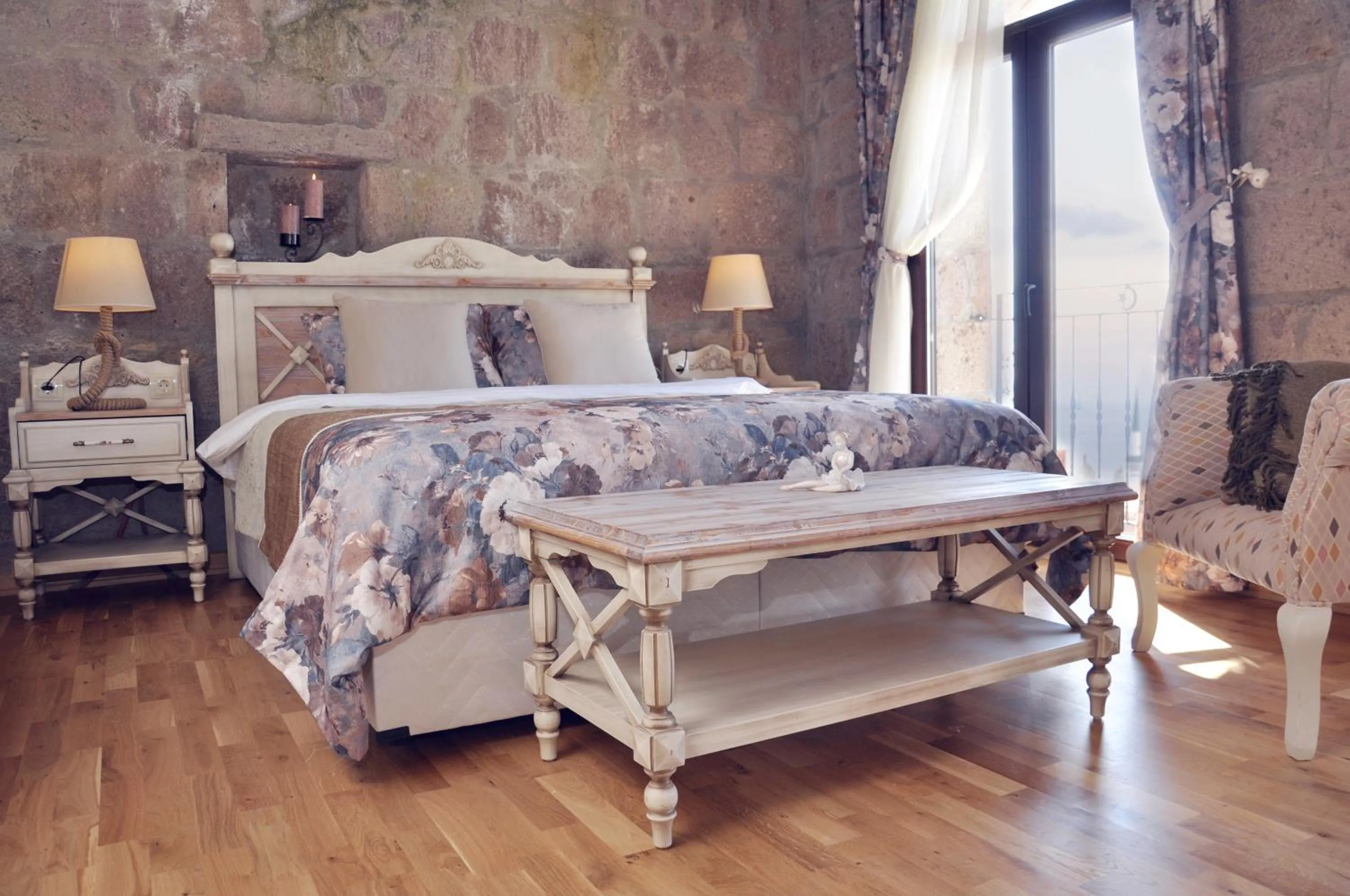 Bed in Assos Sunaba Kasri Hotel