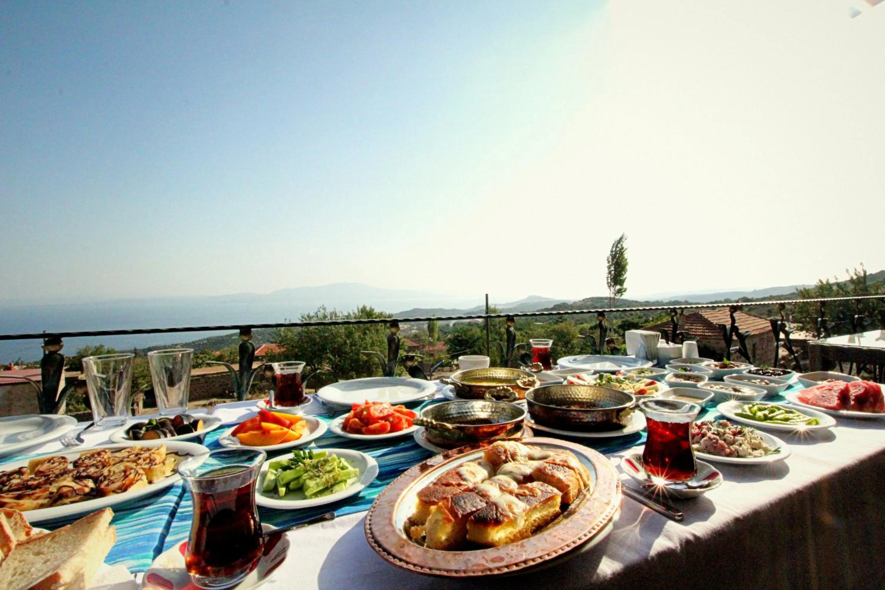 Restaurant/places to eat in Assos Sunaba Kasri Hotel