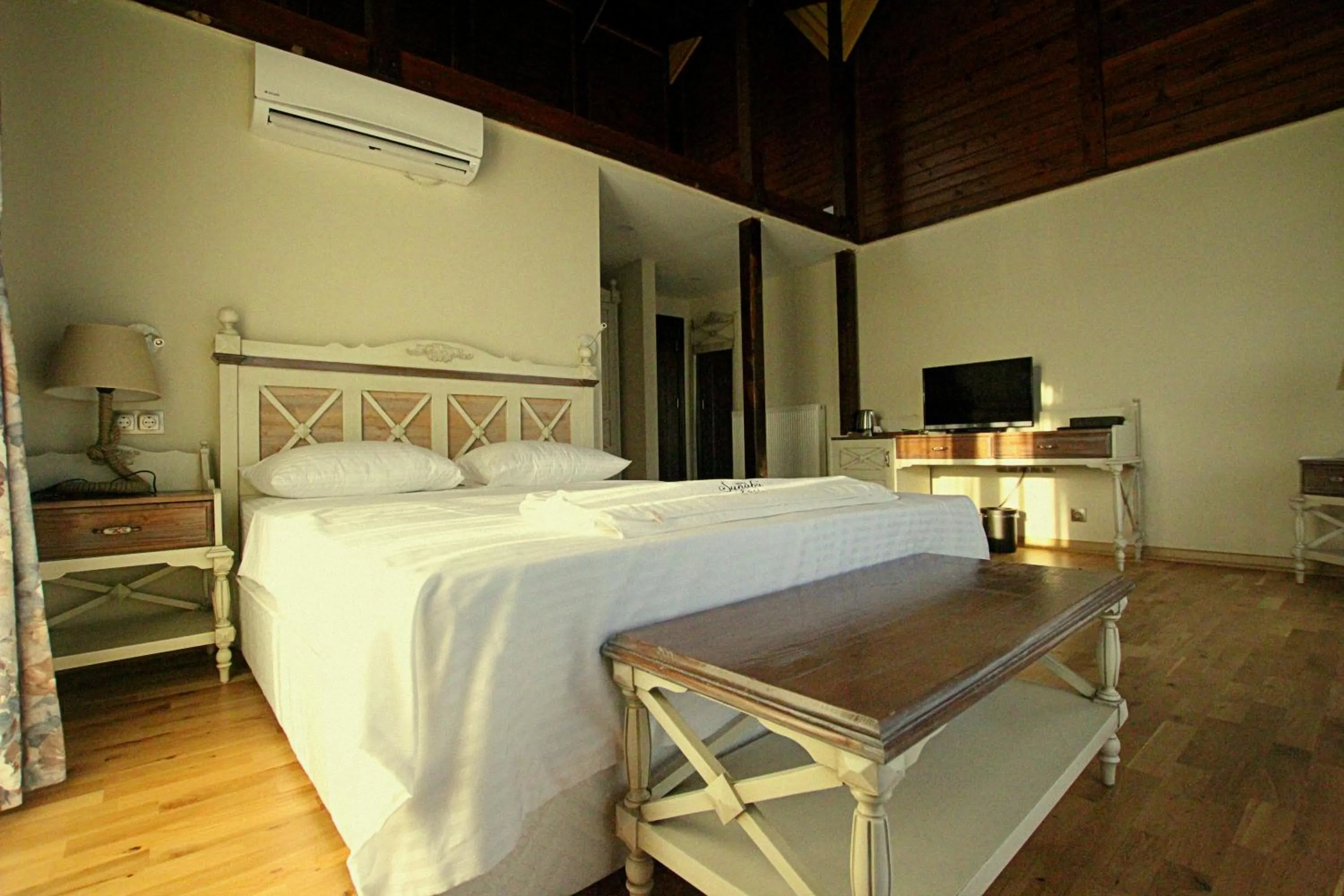 Sea view, Bed in Assos Sunaba Kasri Hotel