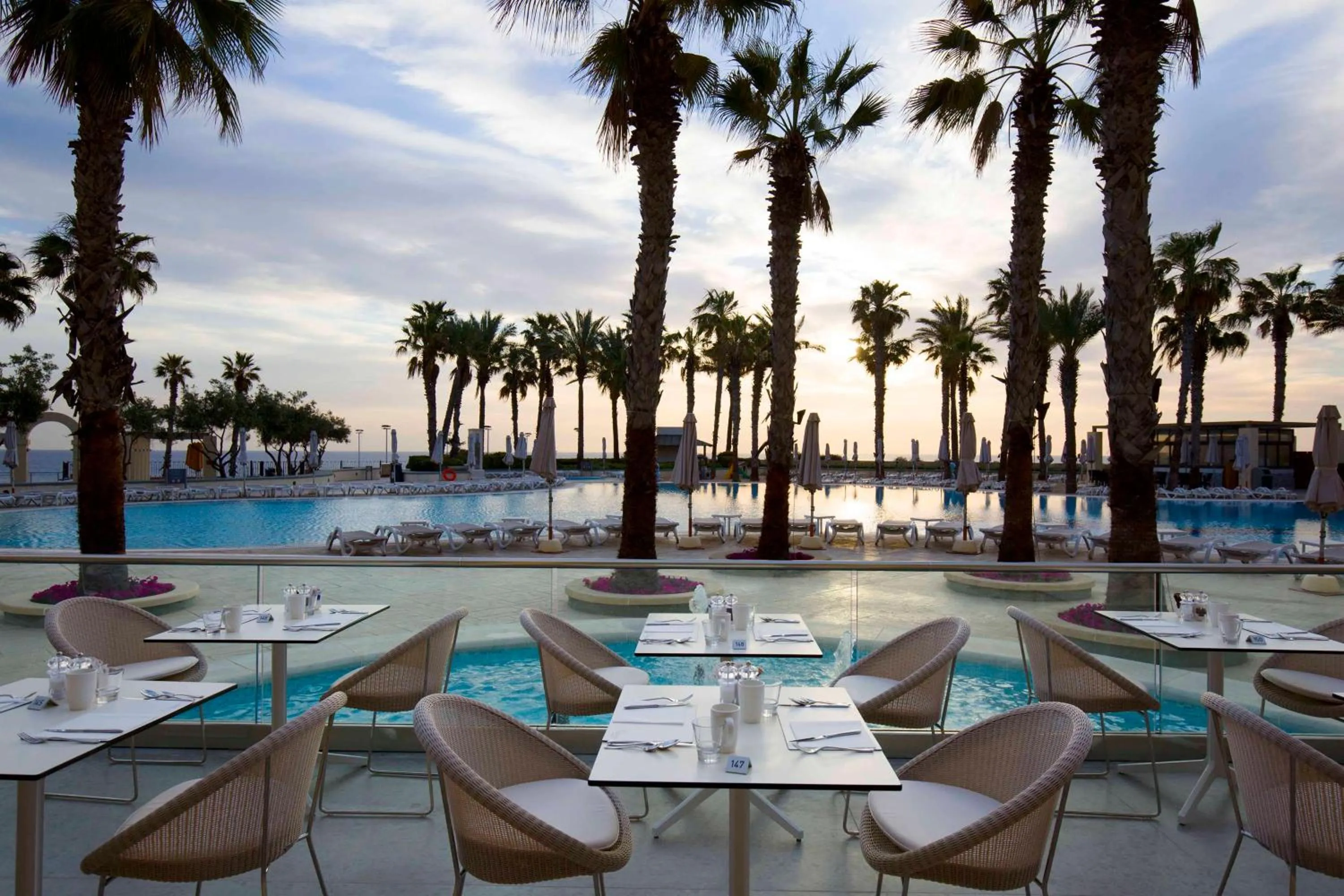 Restaurant/places to eat in Hilton Malta