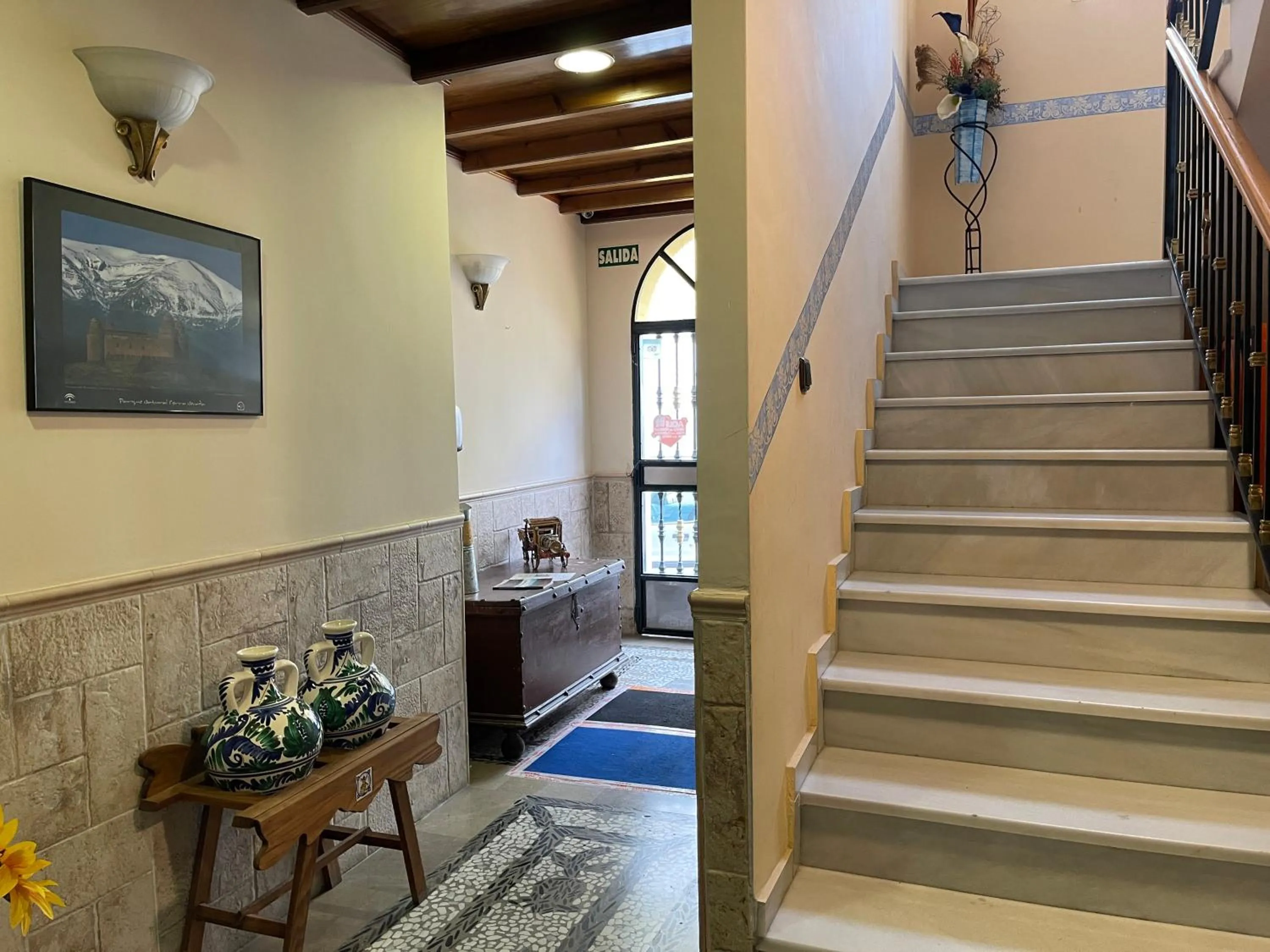 Lobby or reception in Quéntar Hotel Rural