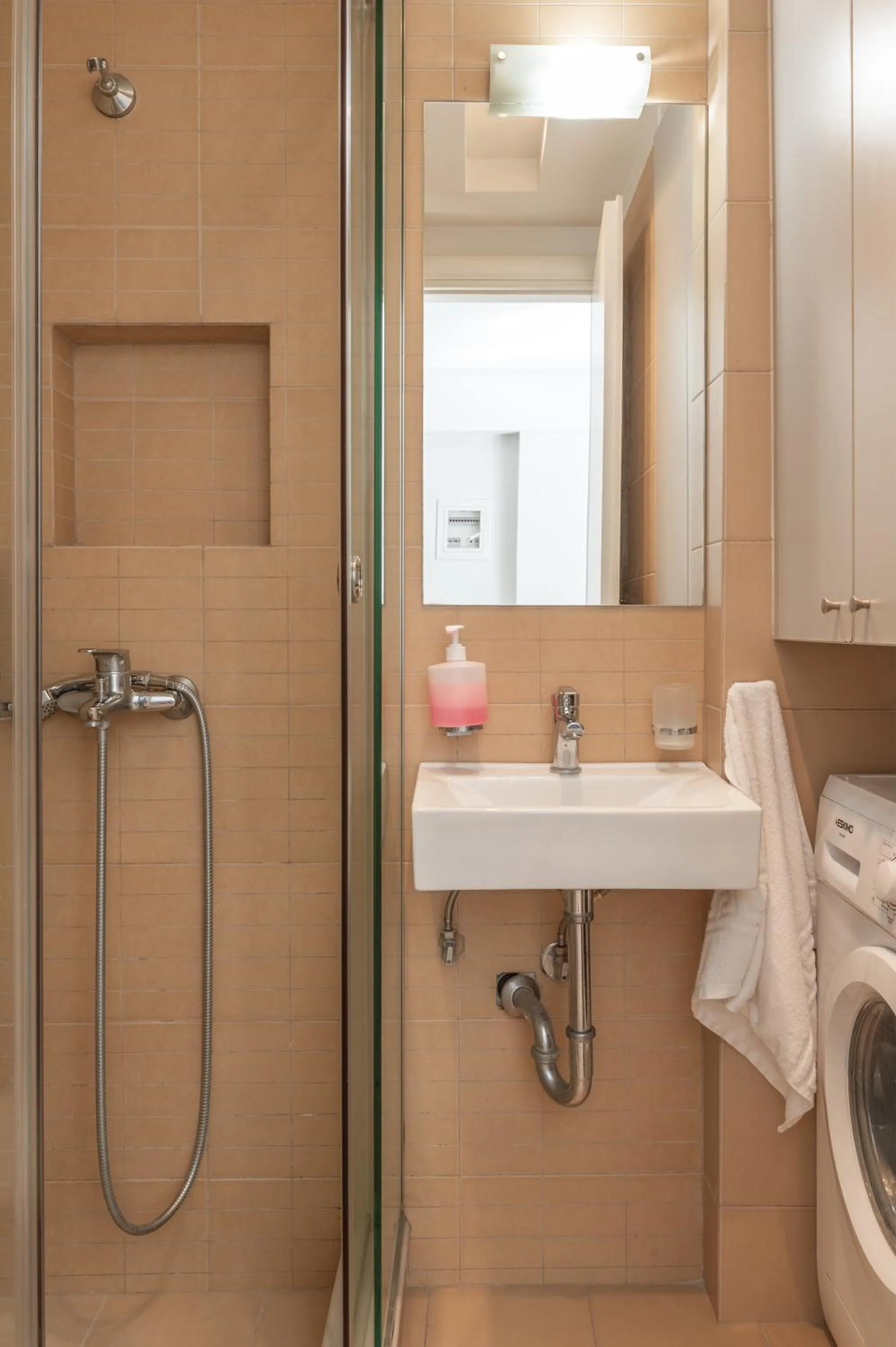 Shower in Elvita Apartments