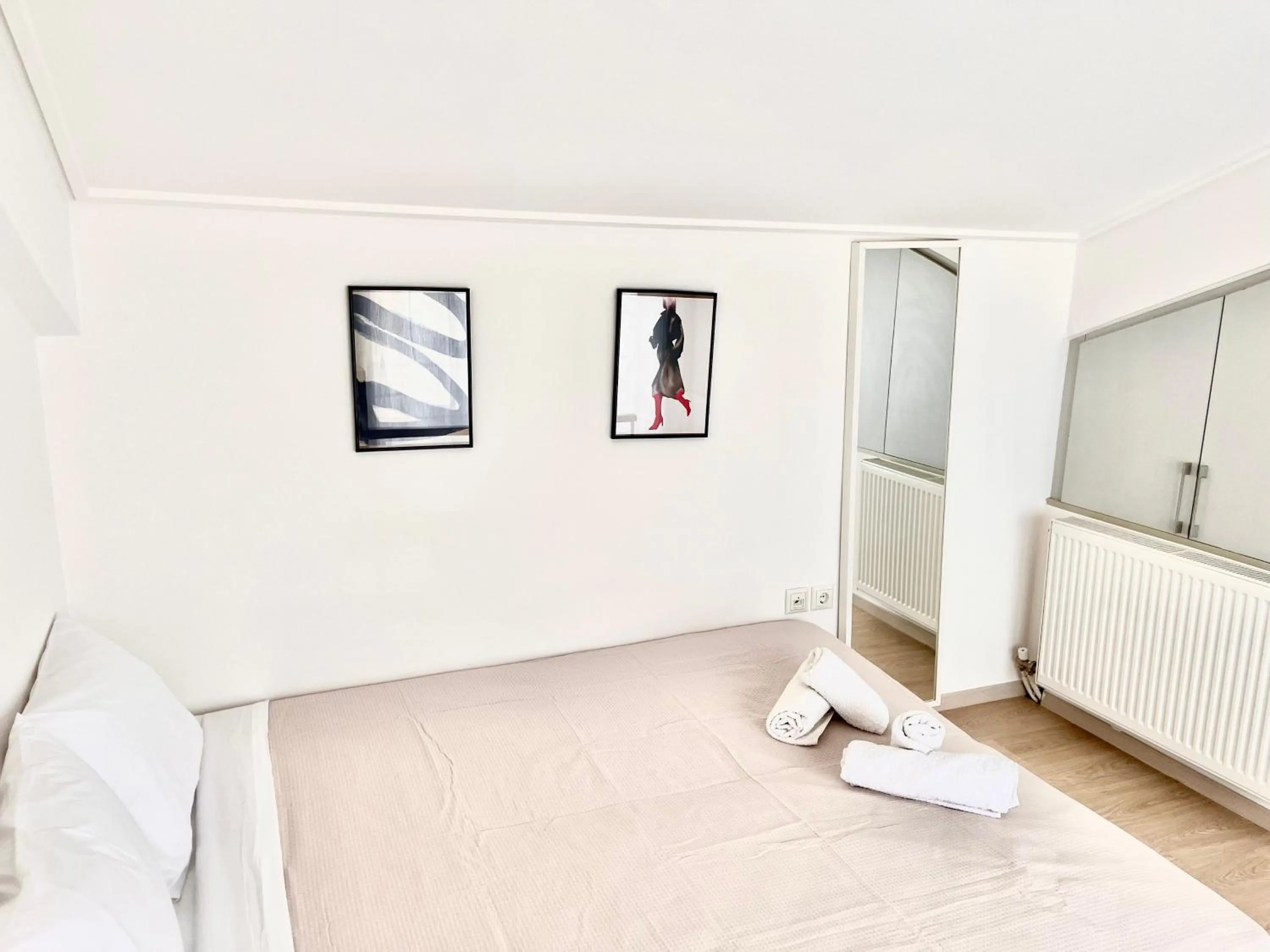 Bed in Elvita Apartments