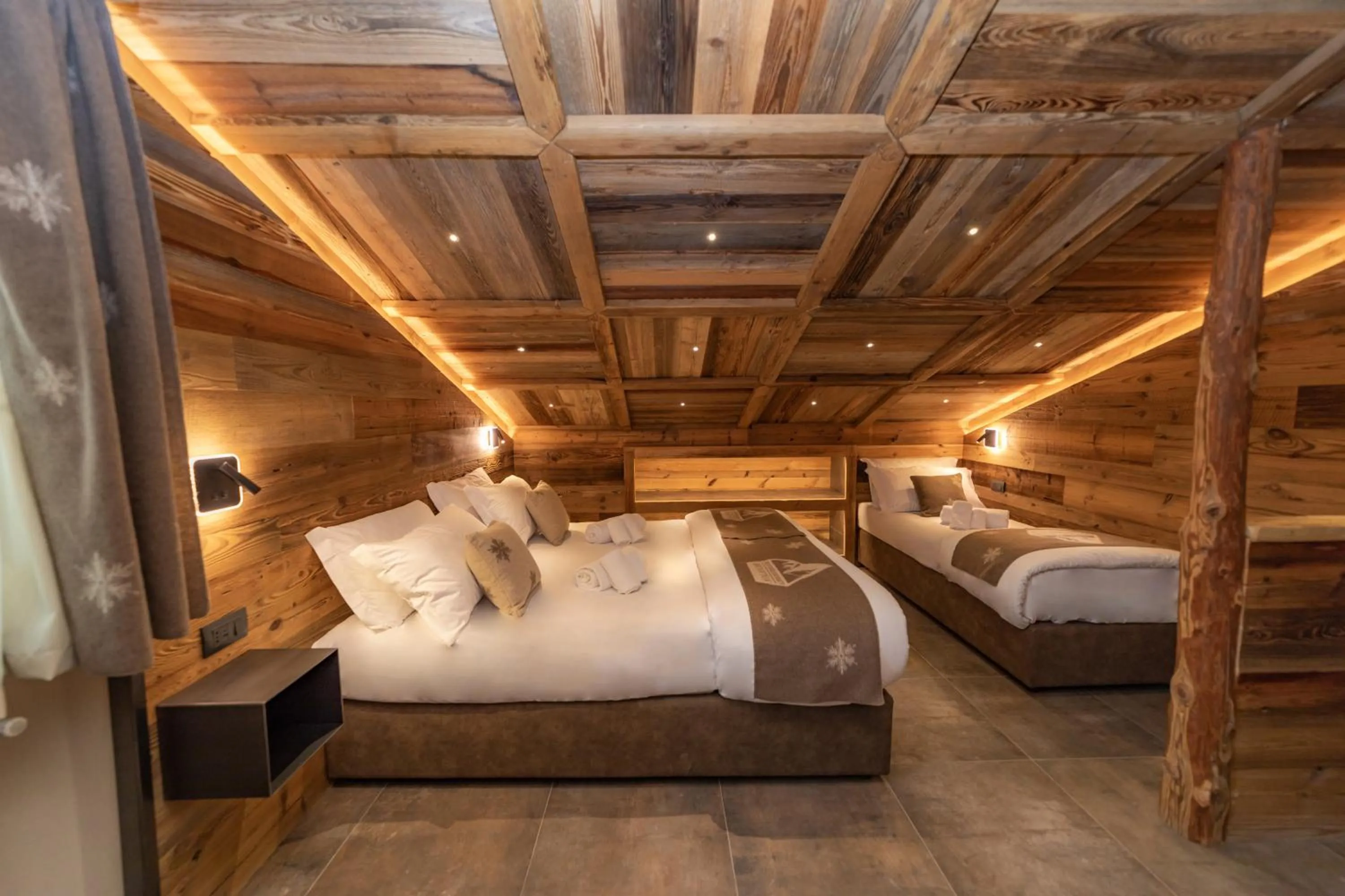 Bed in Avalanche - Alpine Boutique Hotel