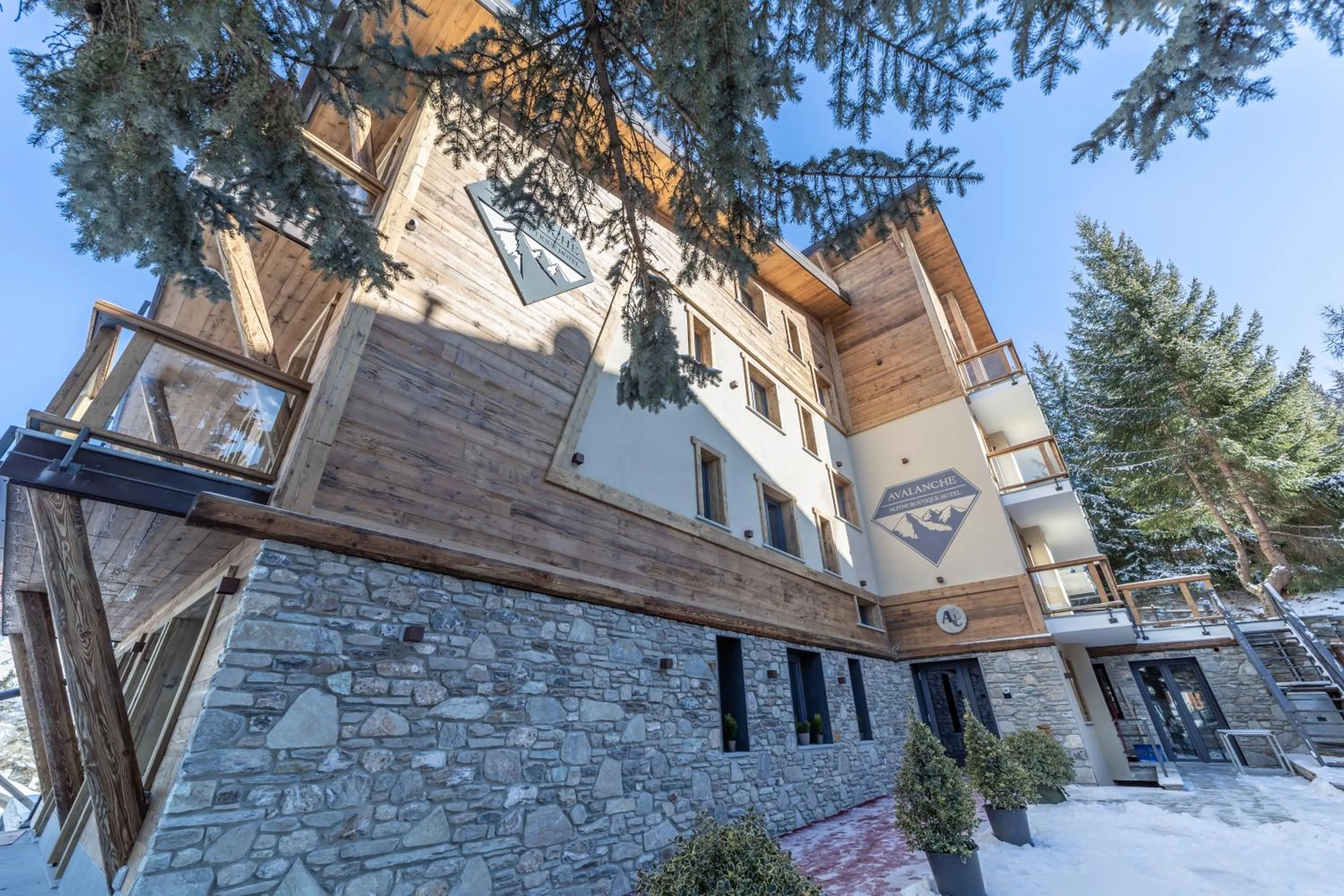 Property building in Avalanche - Alpine Boutique Hotel