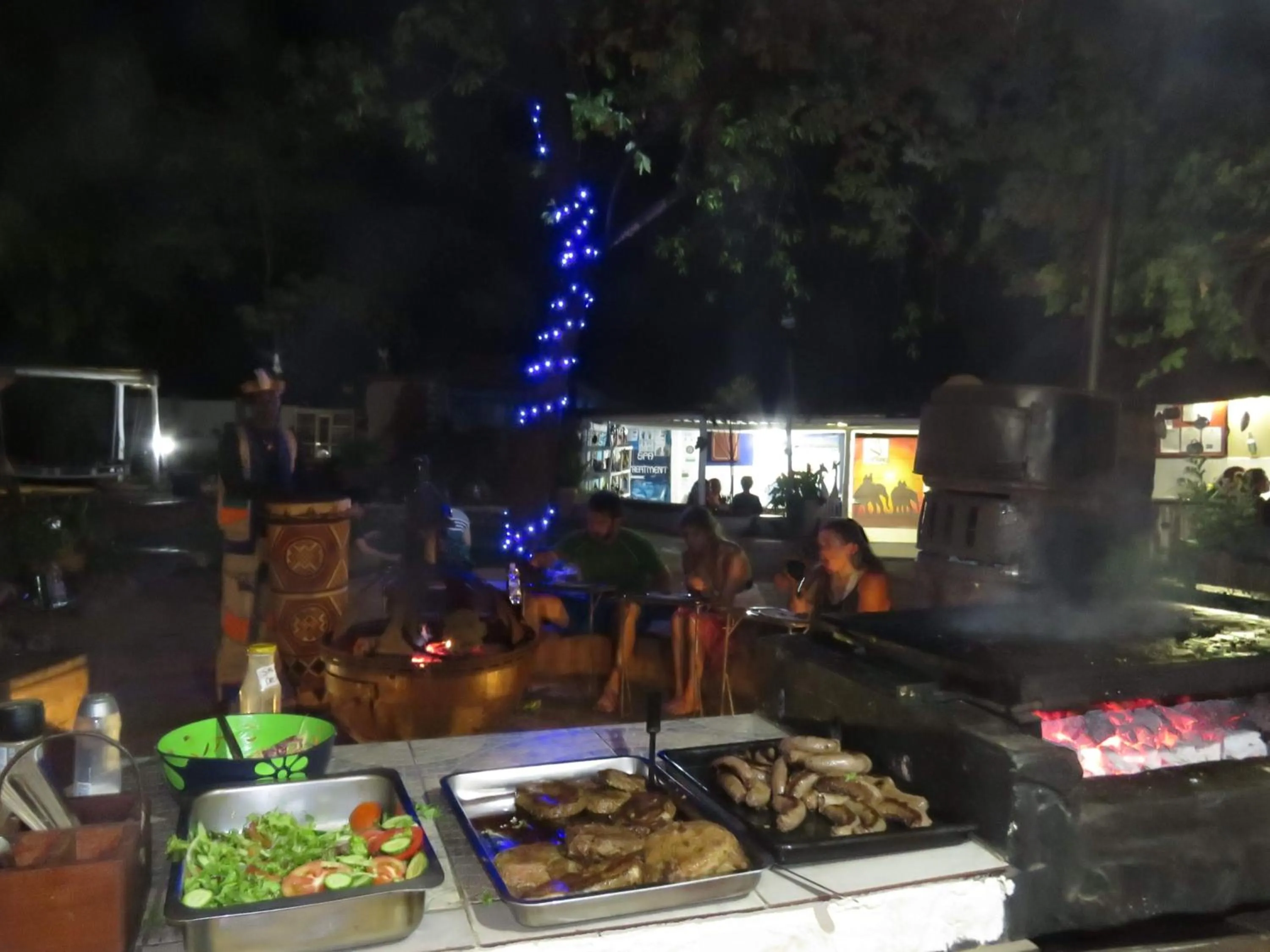 BBQ facilities in Victoria Falls Backpackers Lodge