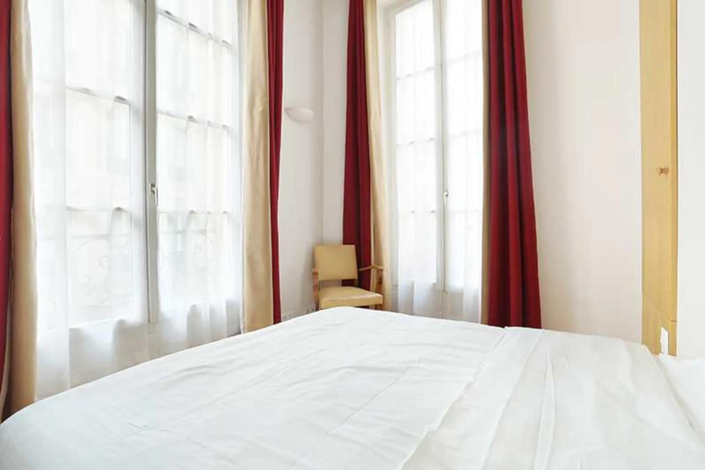 Bed in Residence central marais