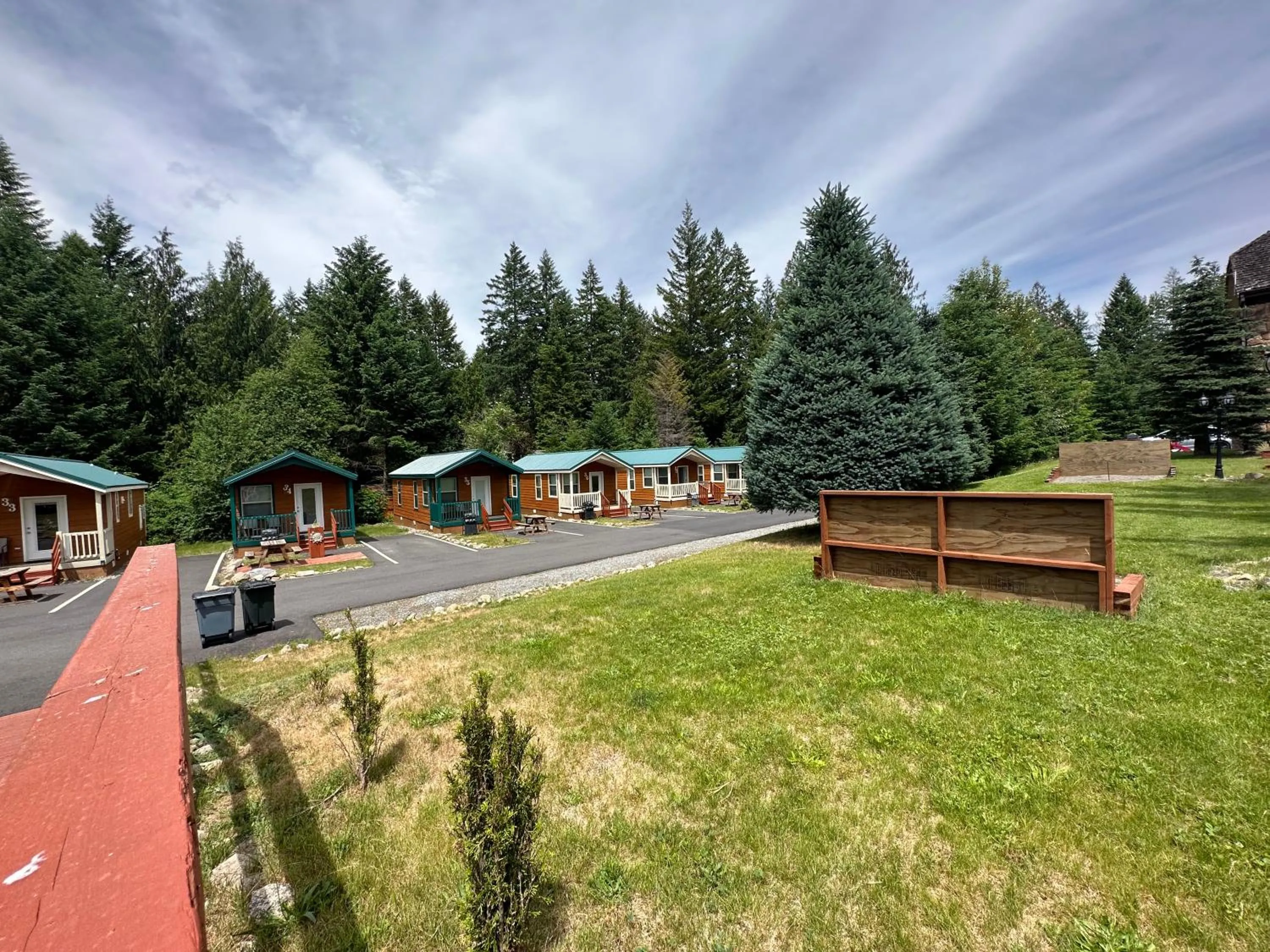 Patio in Packwood Lodge & Cabins