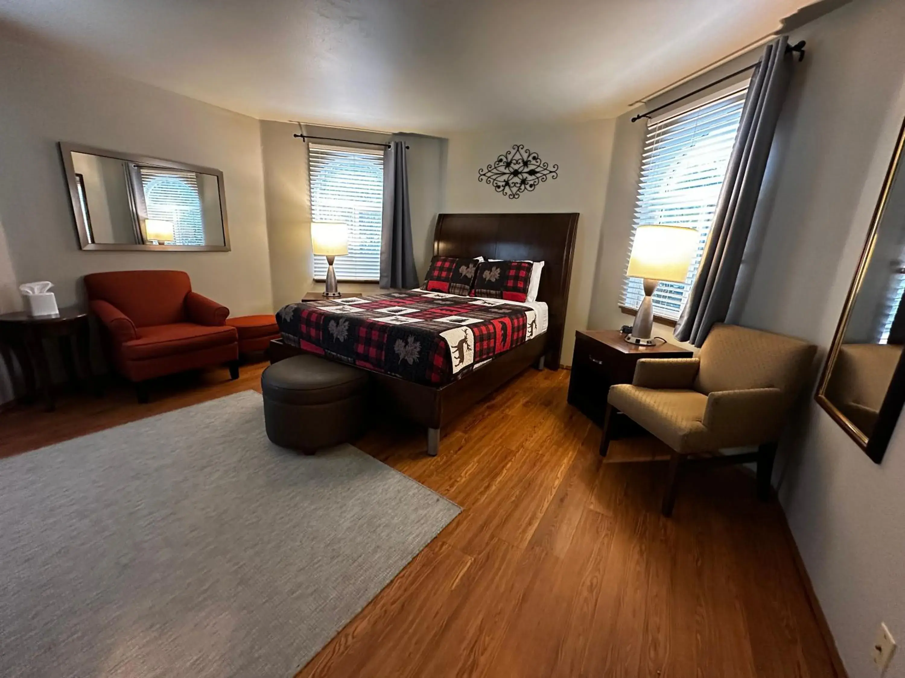 Two-Bedroom Suite in Packwood Lodge & Cabins Two-Bedroom Suite in Packwood Lodge & Cabins