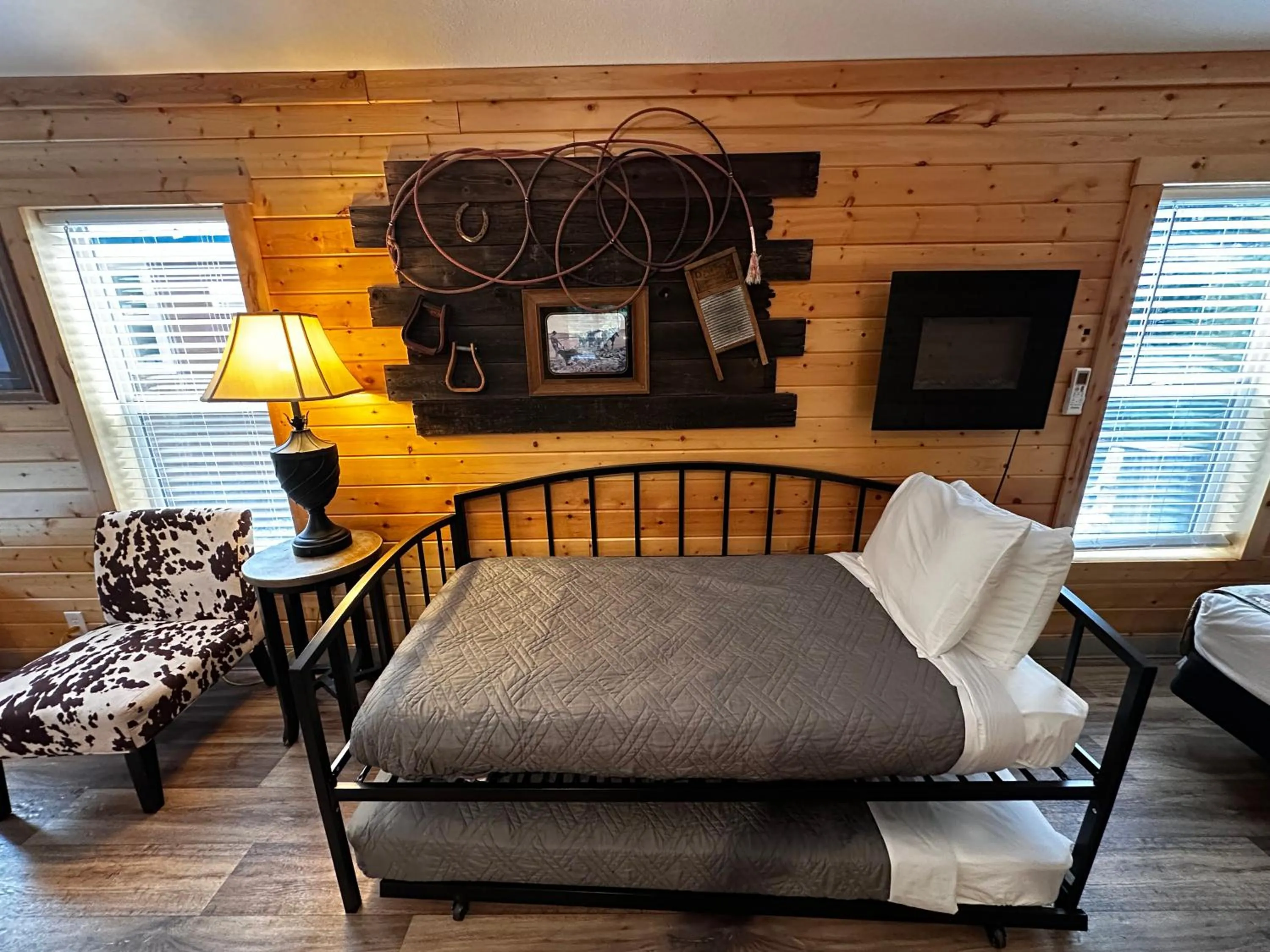 Bed in Packwood Lodge & Cabins